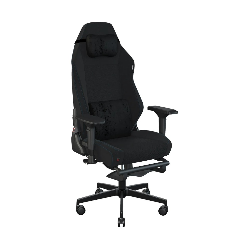 Ayarlanabilir kolçaklar, başlık ve bel yastığı ile tekerlekli tabana sahip siyah ergonomik oyuncu koltuğu.
