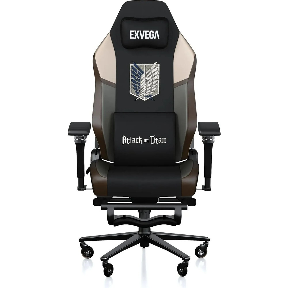 Beyaz arka planda siyah, gri ve kahverengi renklerde Attack on Titan temalı Exvega oyuncu koltuğu.