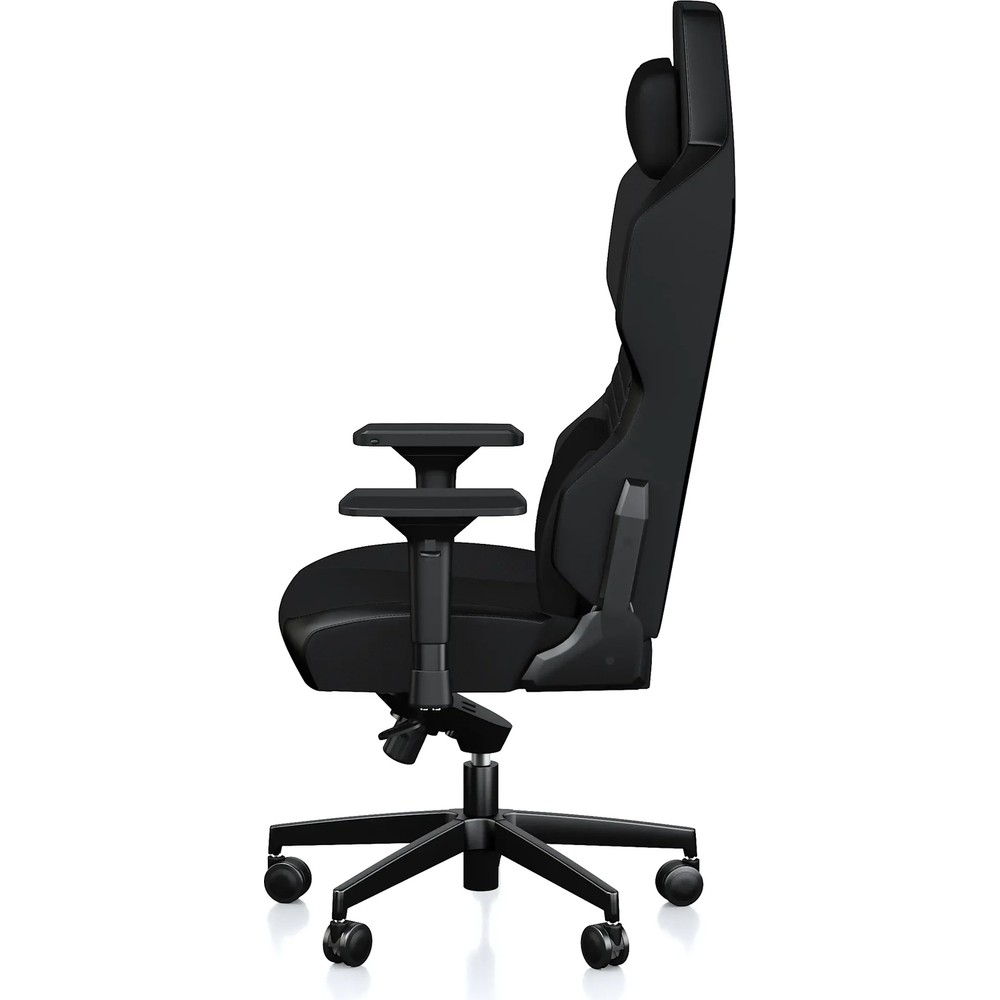 Tekerlekli ergonomik siyah oyuncu koltuğunun yan görünümü.