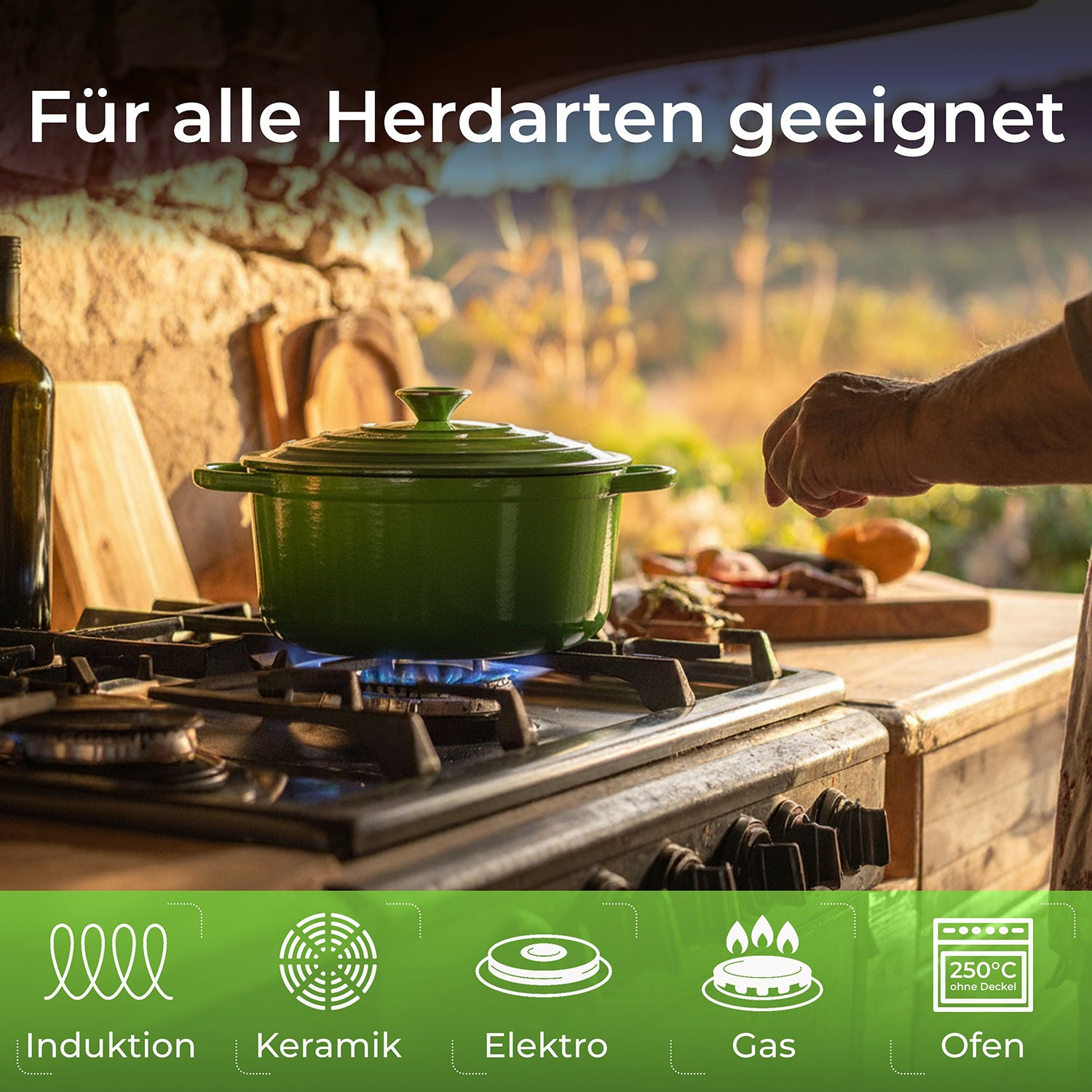 Grüner Kochtopf auf einem Gasherd, in rustikaler Küche mit Text "Für alle Herdarten geeignet".