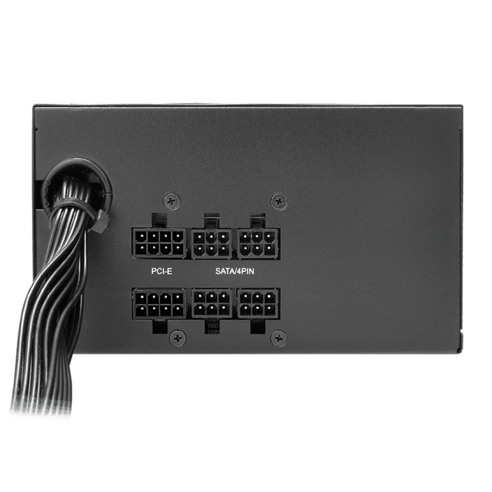Tylny panel czarnego zasilacza komputerowego z modularnymi portami PCI-E i SATA oraz podłączonymi kablami.