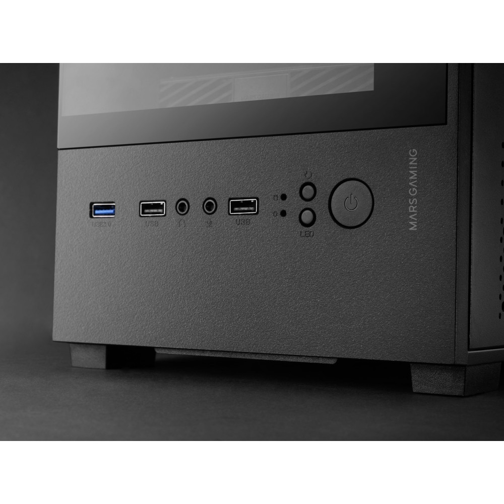 Przedni panel czarnej obudowy PC Mars Gaming z portami USB, gniazdami audio i przyciskiem zasilania.