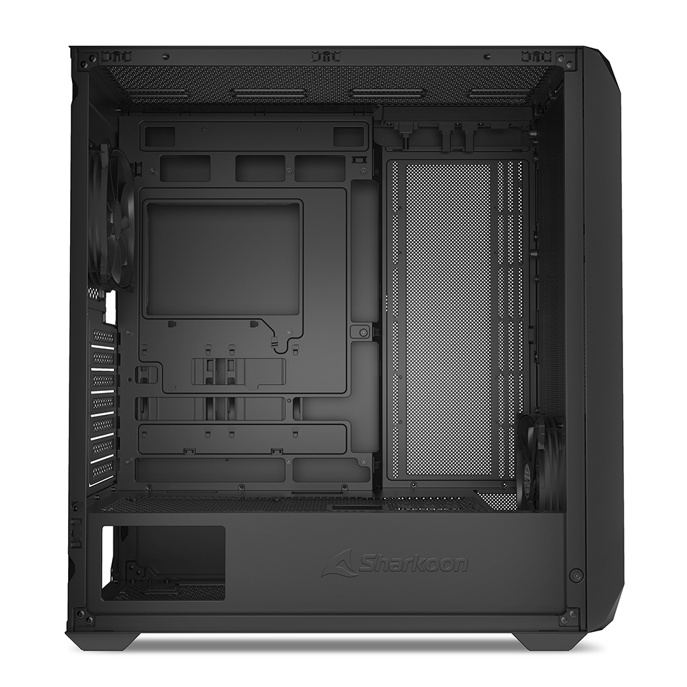 Interno del case per PC nero con logo Sharkoon e pannello a rete.