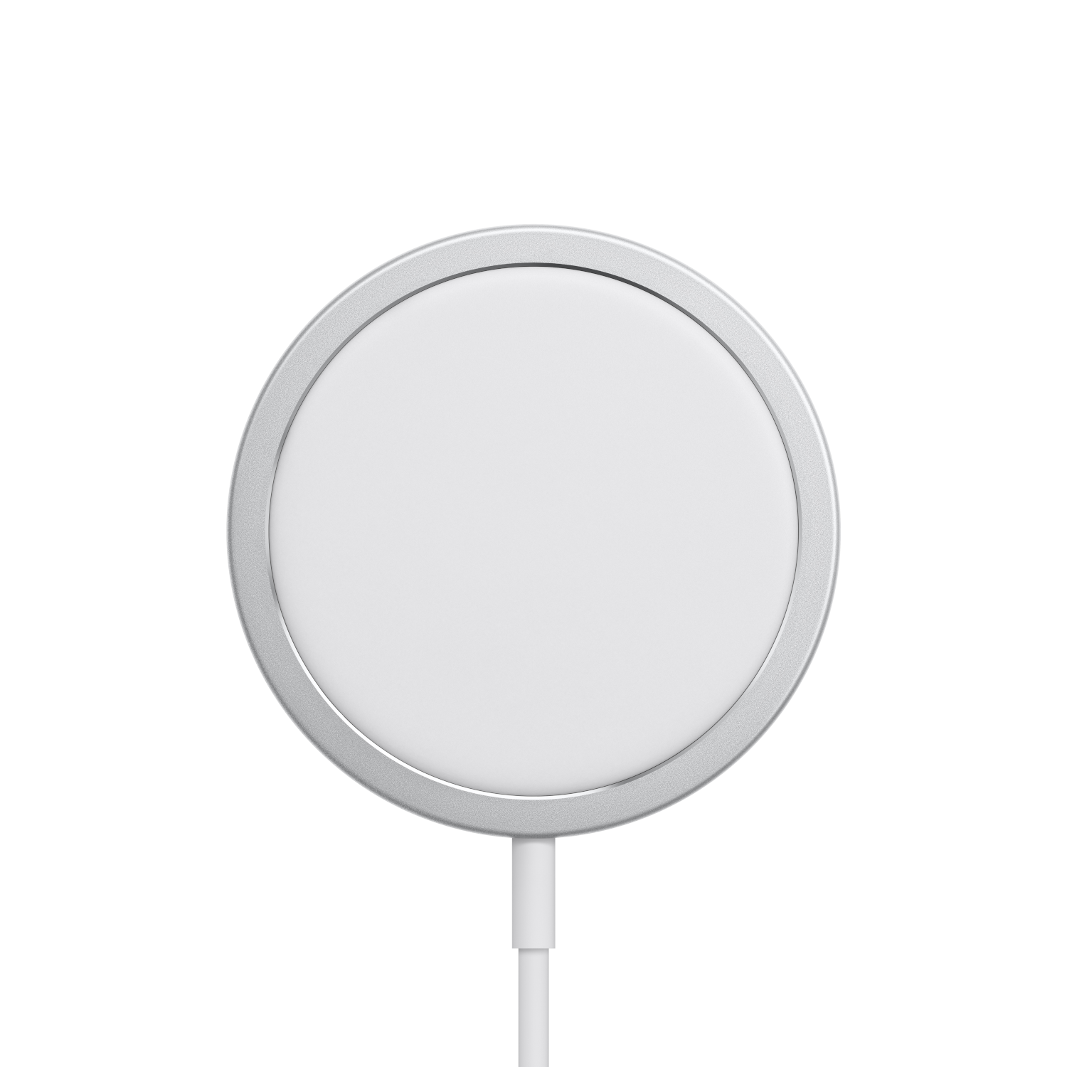 Cargador inalambrico redondo blanco con borde plateado y cable blanco sobre fondo blanco.