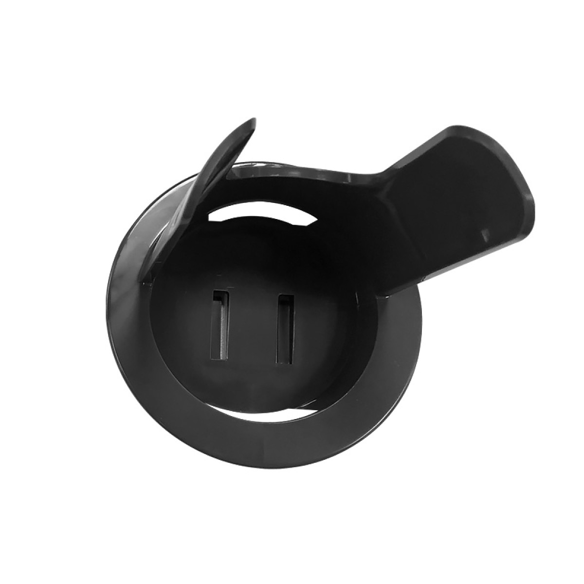 Un portabicchieri in plastica nera e rotonda con due pareti laterali estese e due fessure verticali sul fondo.