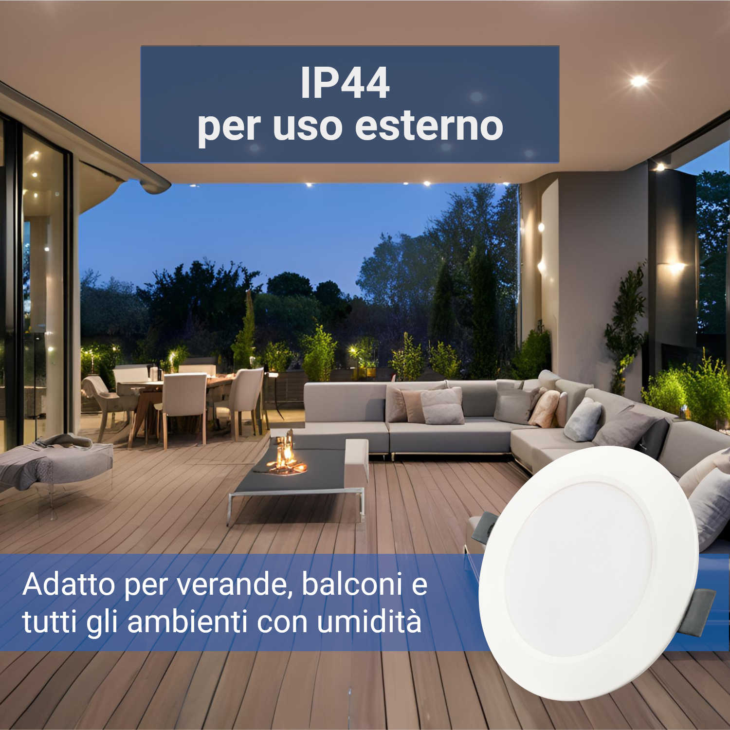 Faretto LED da incasso impermeabile davanti a un patio moderno di notte.