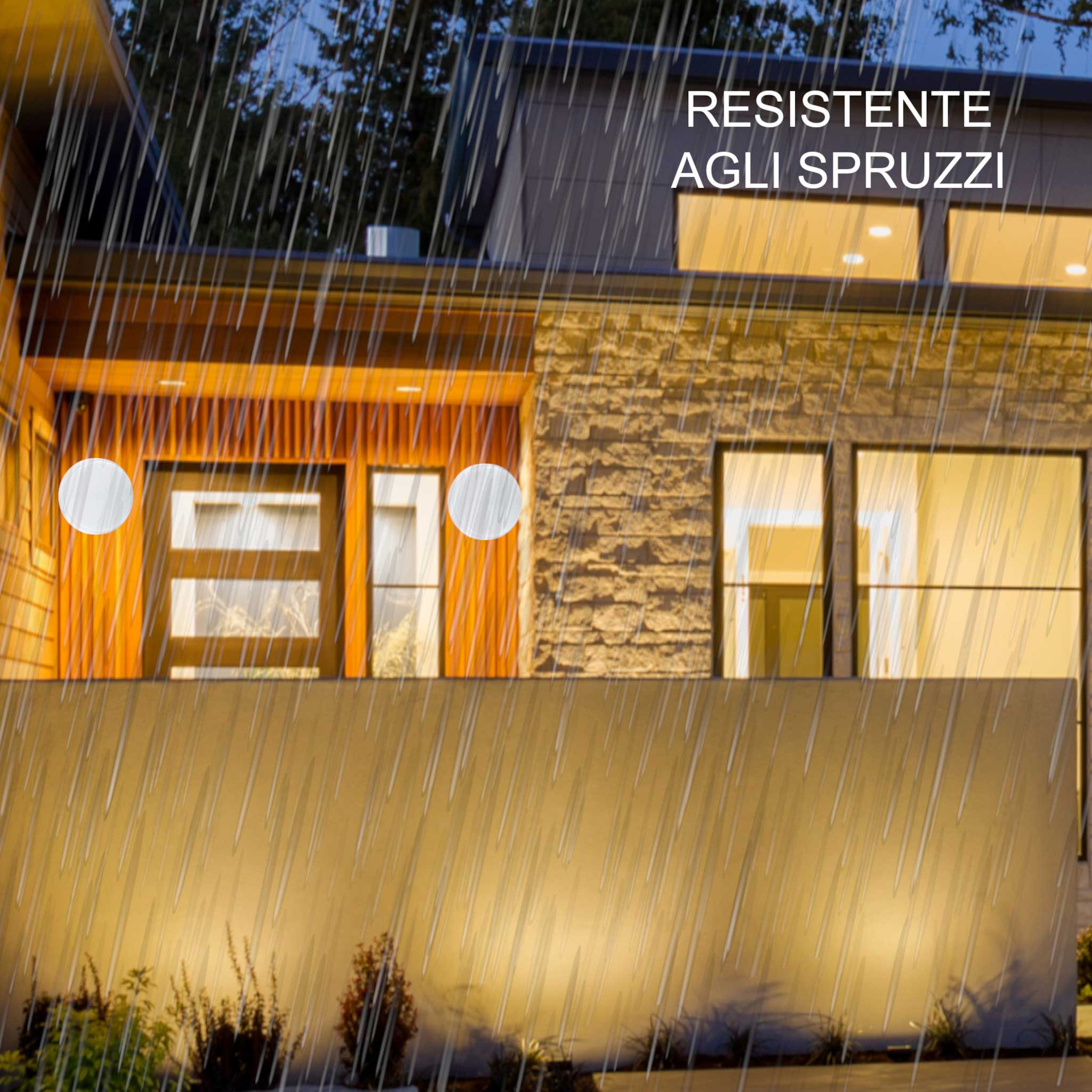 Moderne luci da parete per esterni su una casa sotto la pioggia, con testo "RESISTENTE AGLI SPRUZZI".