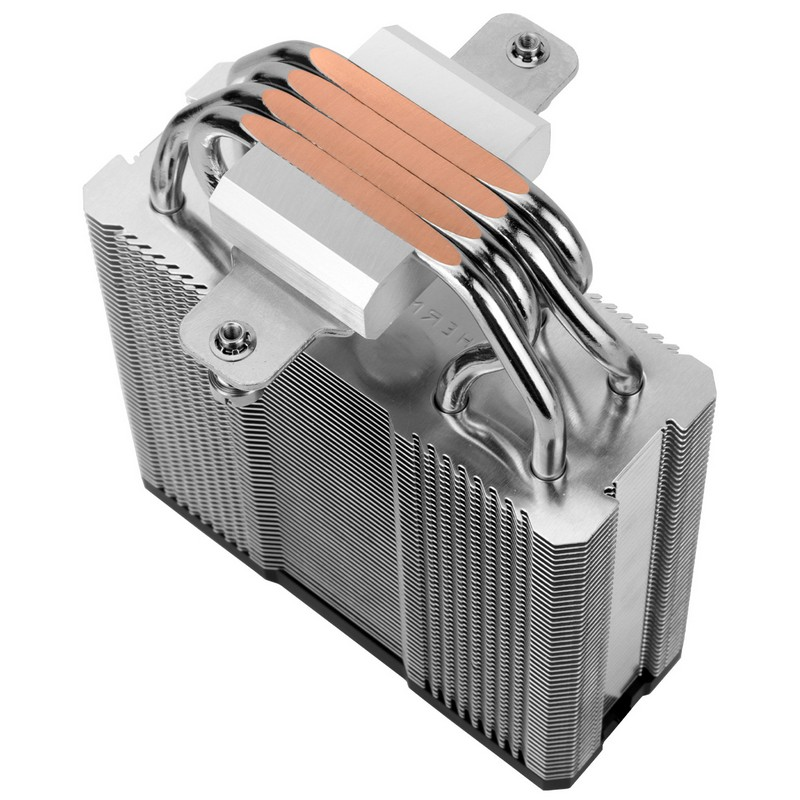 Base de disipador de CPU con cuatro tubos de calor de cobre expuestos y aletas de aluminio.