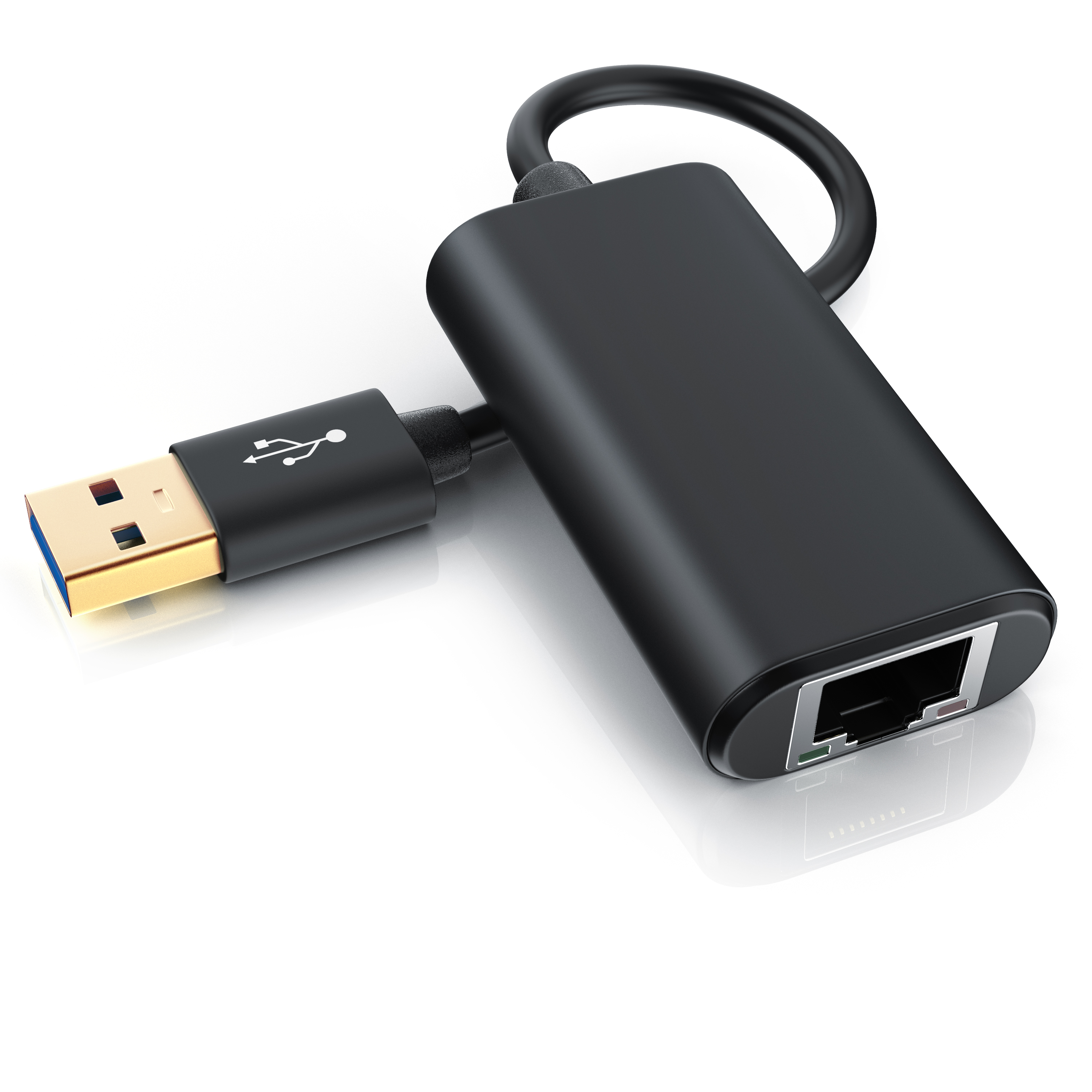 Ein schwarzer USB-A-zu-Ethernet-Adapter auf weißem Hintergrund mit Reflexion.