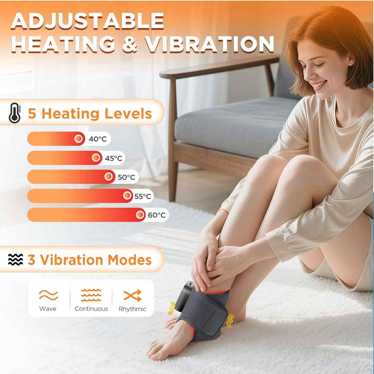 Eine Frau sitzt auf einem Teppich und trägt eine Fußbandage mit verstellbarer Wärme und Vibration.