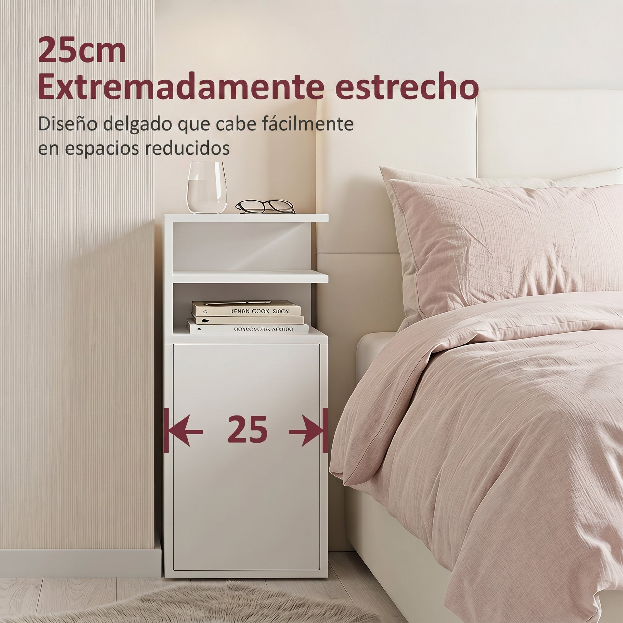 Una mesita de noche blanca y estrecha junto a una cama, con un vaso, gafas y libros en estantes, con dimensiones.