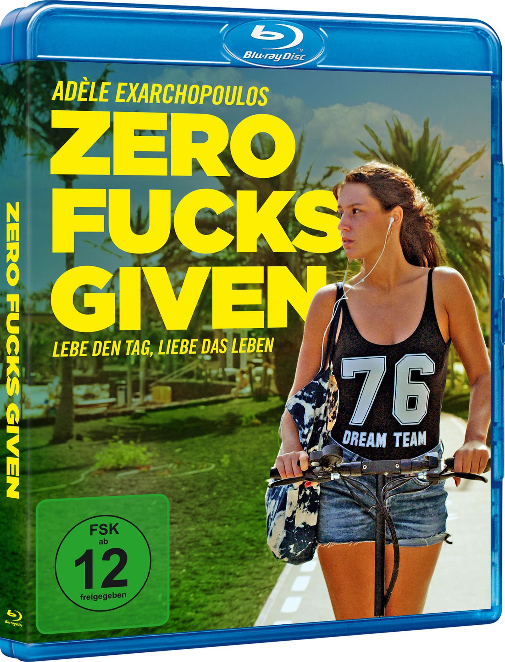 Blu-ray-Cover von "Zero Fucks Given" mit Adele Exarchopoulos auf einem Fahrrad.