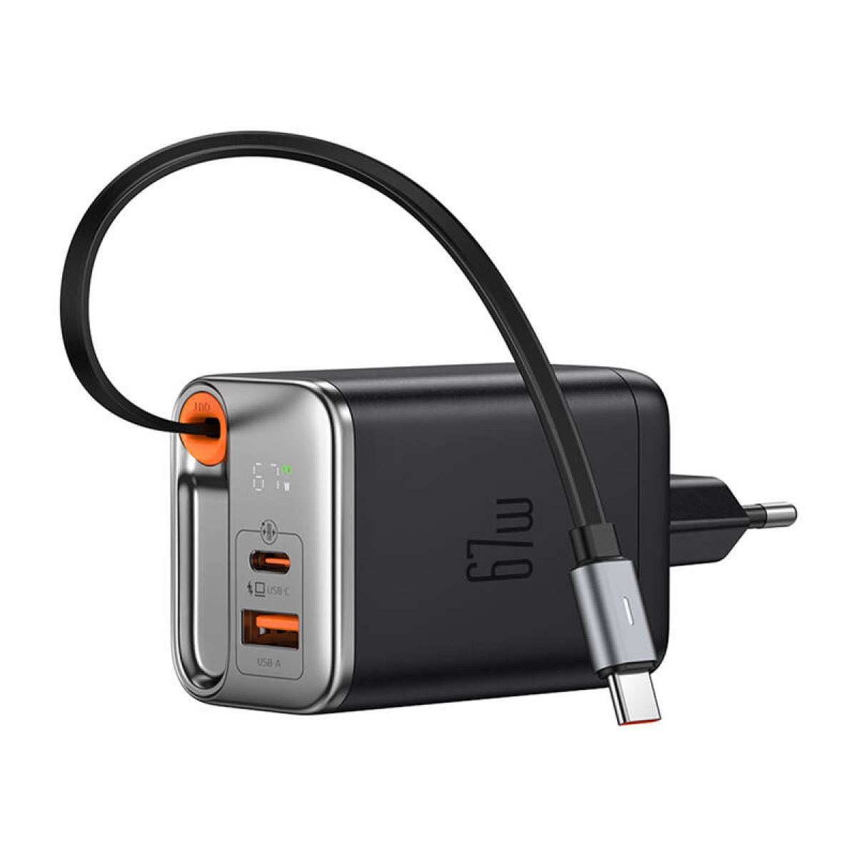 Caricabatterie da muro rapido nero da 67W con due porte USB e un cavo USB-C integrato su sfondo bianco.