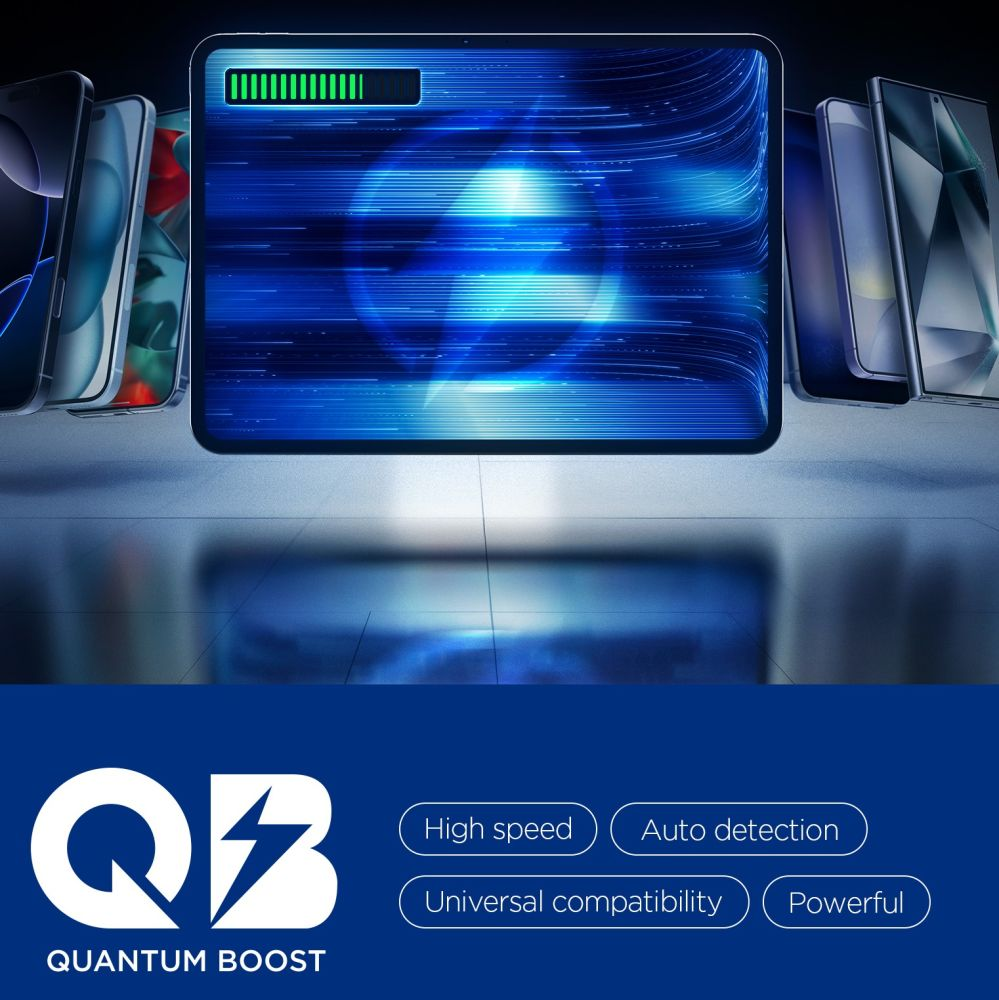 Un tablet e smartphone in carica con grafica di energia blu, logo Quantum Boost e tag delle funzioni.