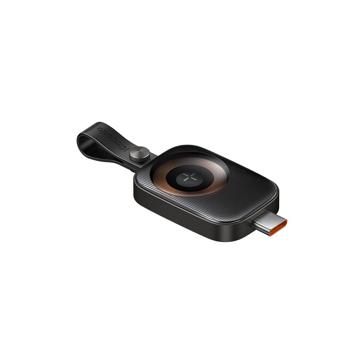 Un adattatore USB-C nero con pulsante centrale tondo, custodia testurizzata e laccetto su sfondo bianco.