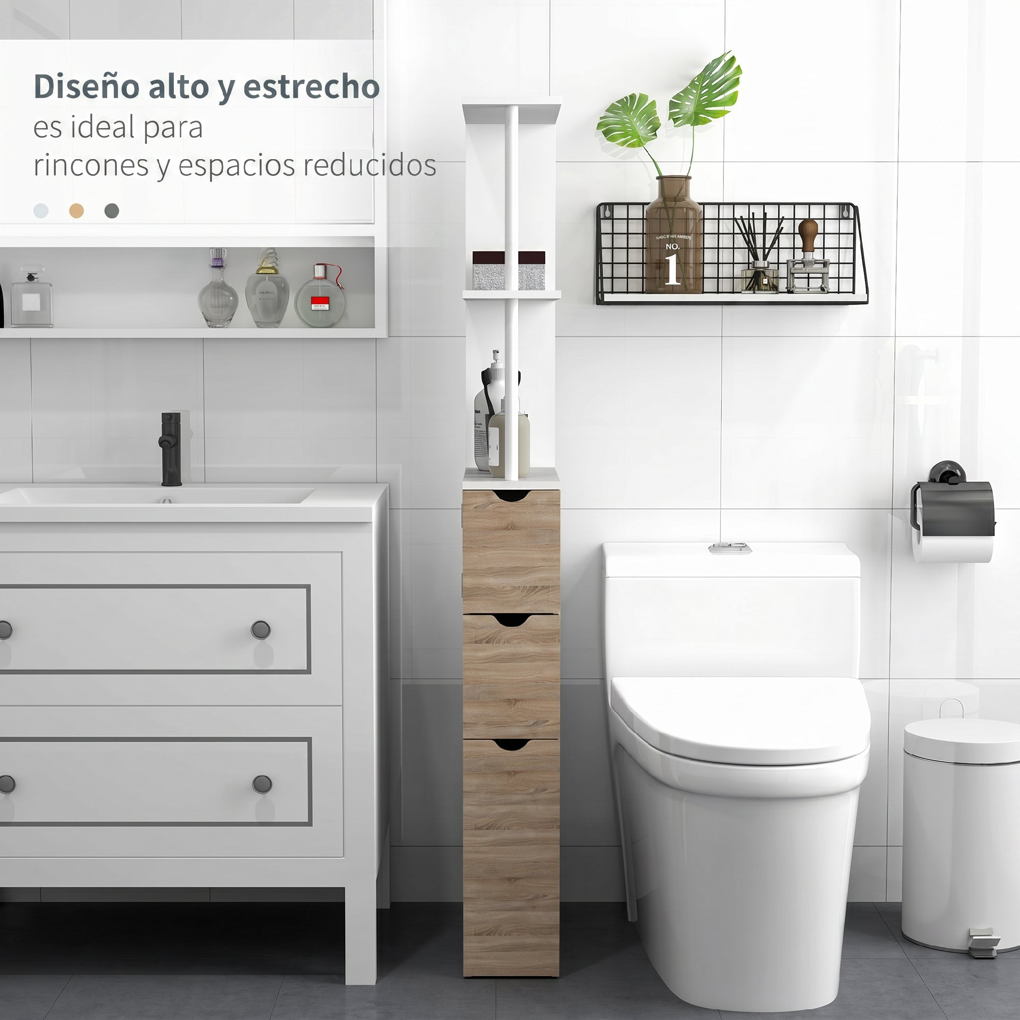 Una estantería de baño estrecha se encuentra entre el lavabo y el inodoro en un baño blanco.