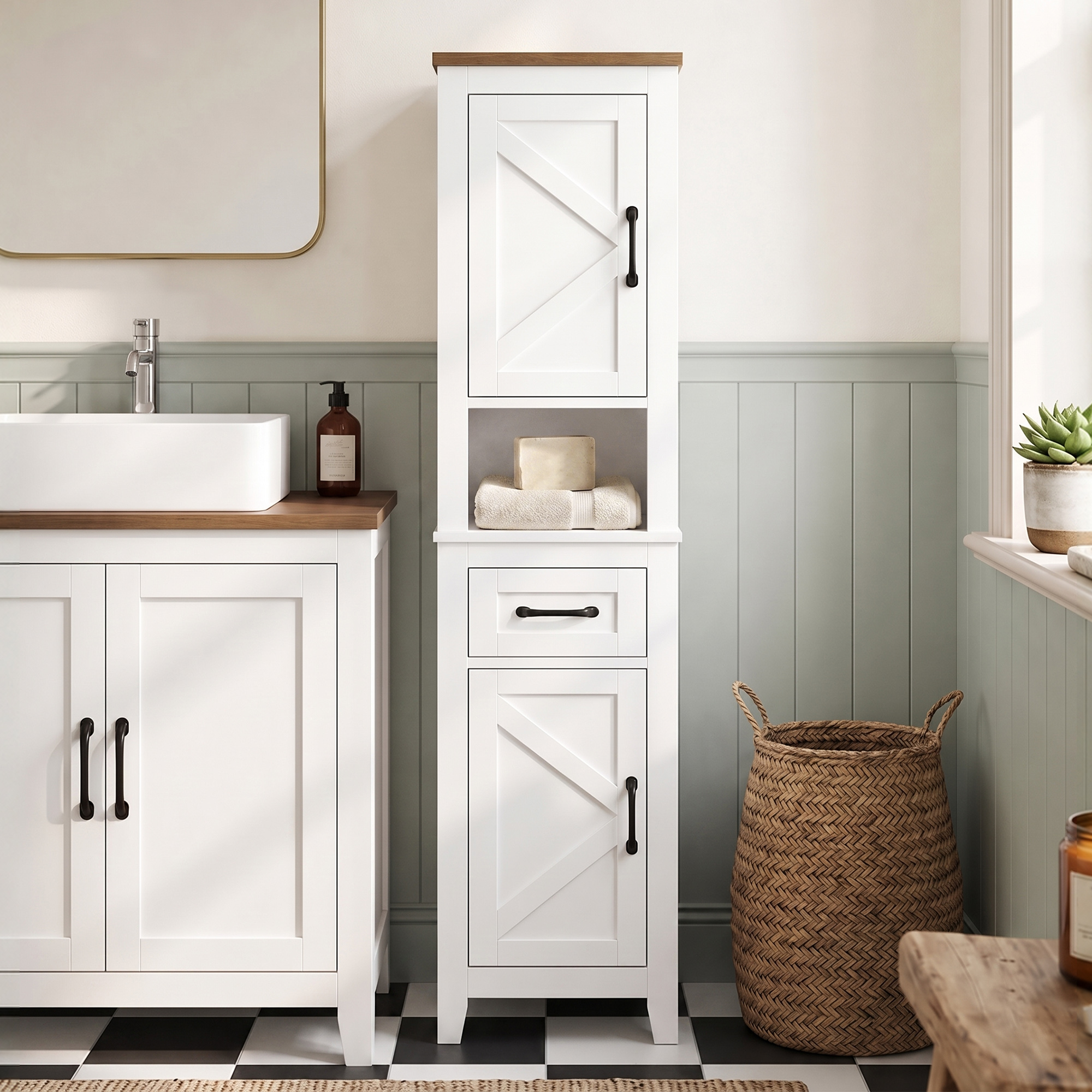 Un armario de baño blanco con tapa de madera, lavabo, espejo y suelo ajedrezado.