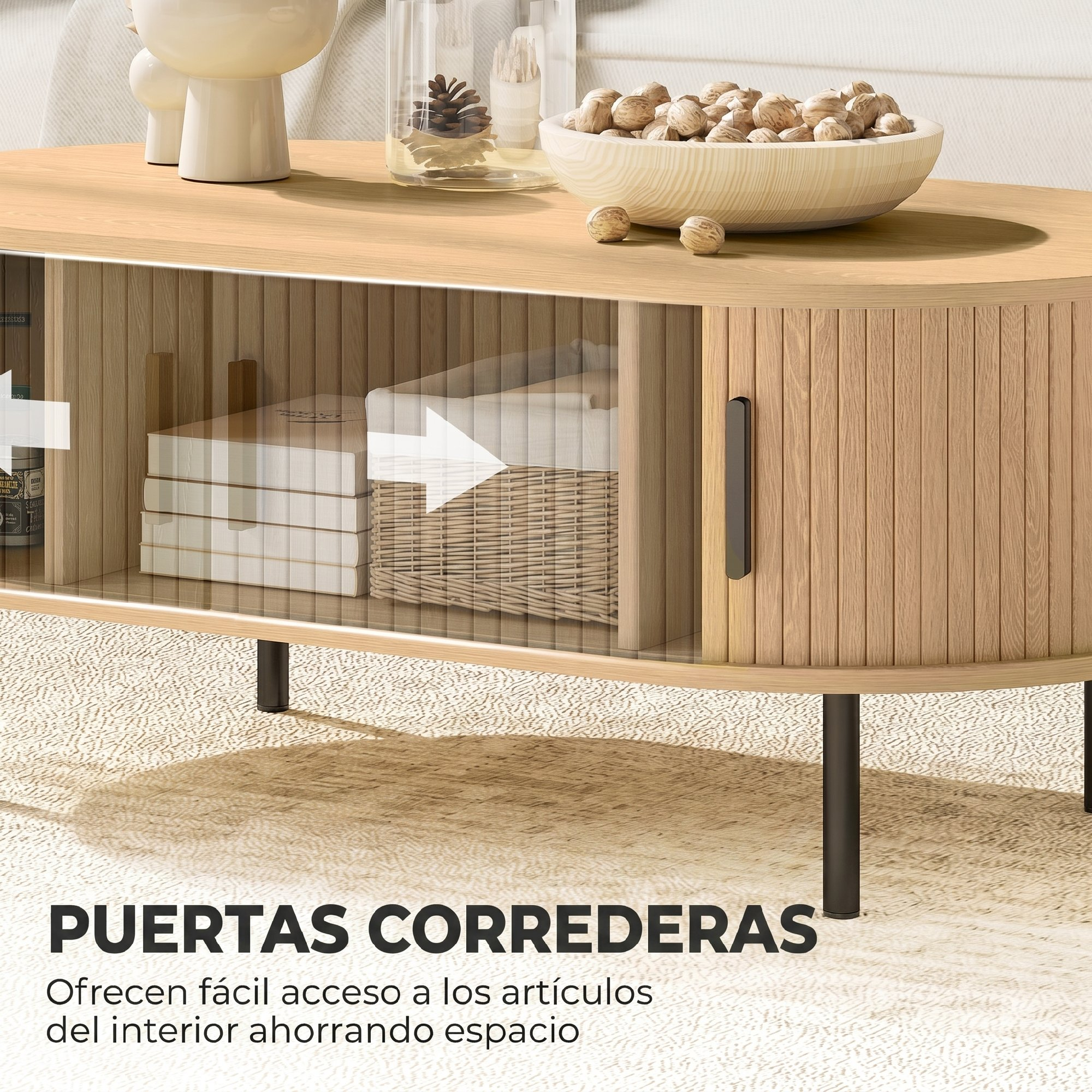 Mesa de centro de madera con puertas correderas y estantes, decorada con un bol de nueces, floreros y un cono de pino.