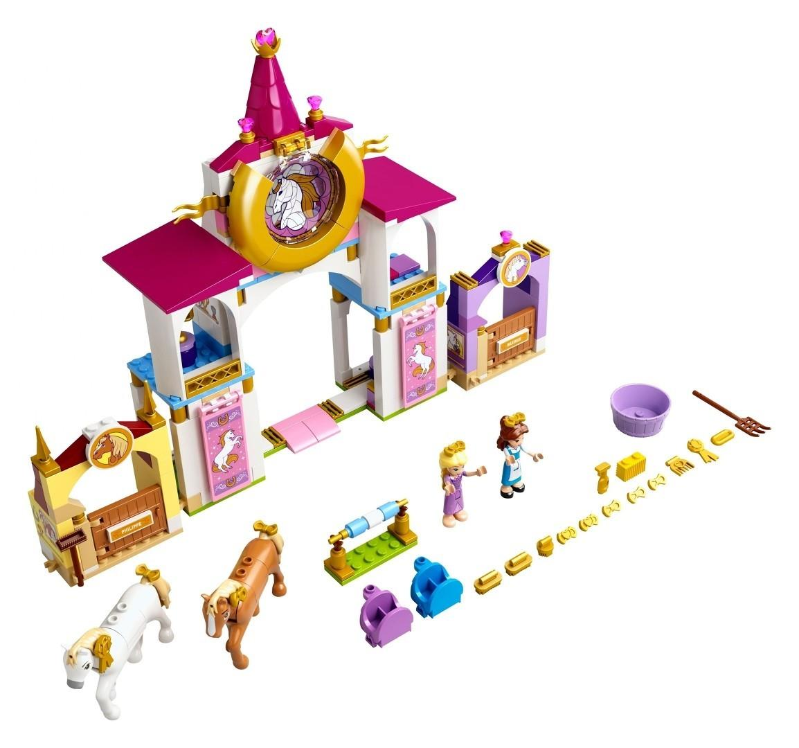 Lego Disney Prinzessinnen Schloss Set mit Figuren, Pferden und Zubehör auf weißem Hintergrund.