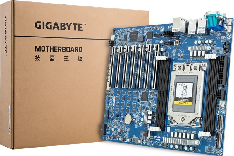 Scheda madre Gigabyte e relativa confezione in scatola marrone.