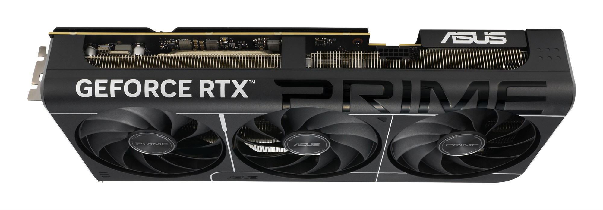 Eine schwarze Asus GeForce RTX Prime Grafikkarte mit drei Lüftern und weißem Logo.