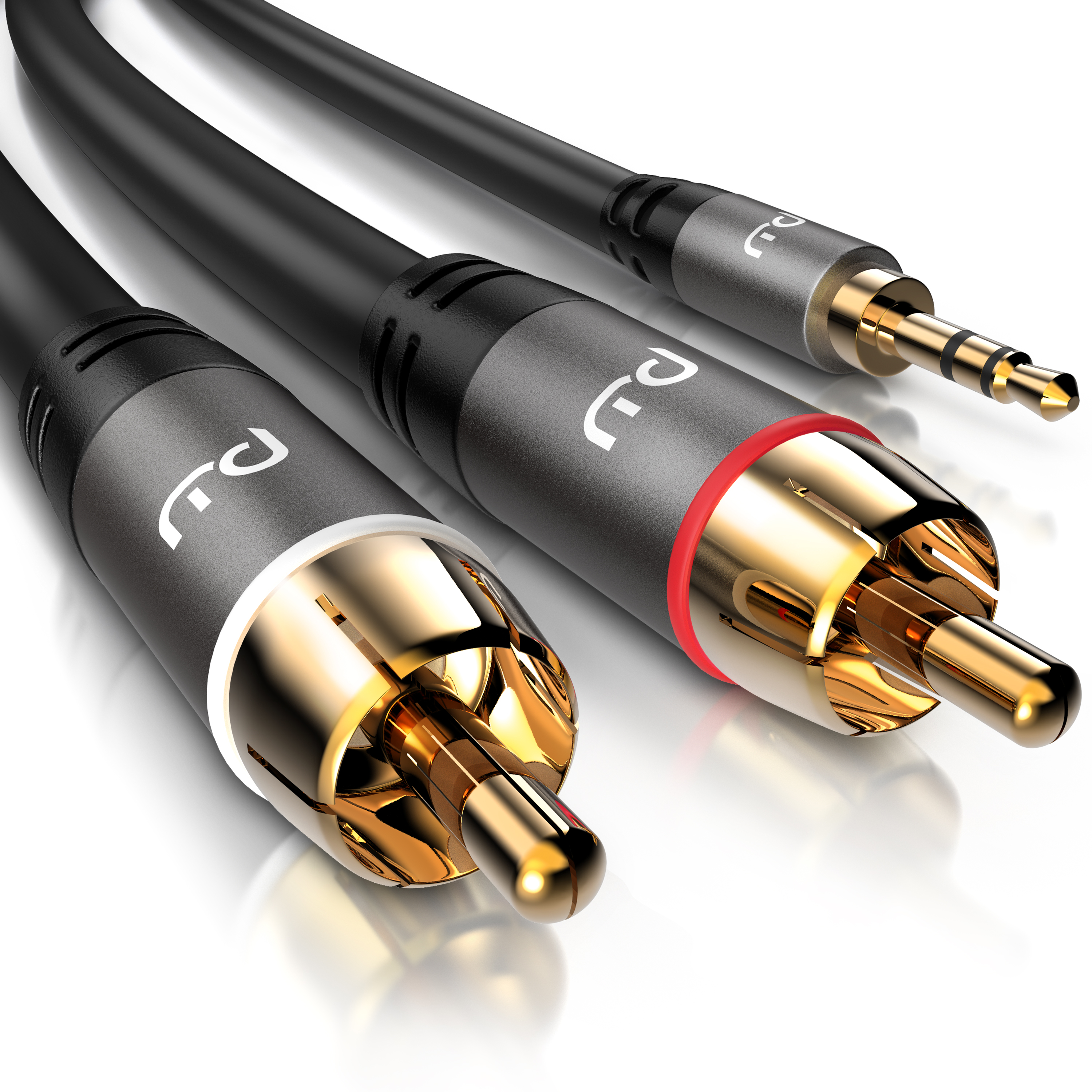 Drei schwarze Audiokabel mit vergoldeten Anschlüssen auf weißem Hintergrund.