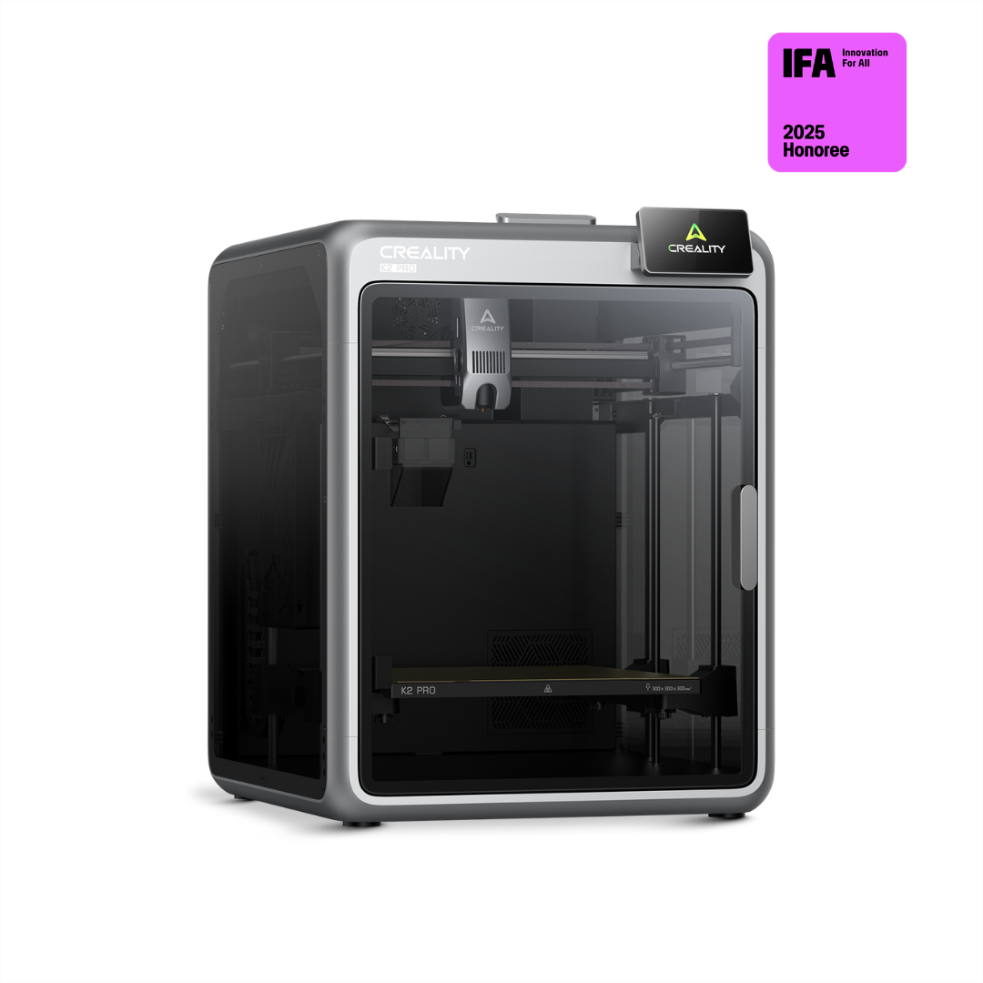 Stampante 3D Creality K2 Pro con involucro chiuso argento e nero e porta in vetro.