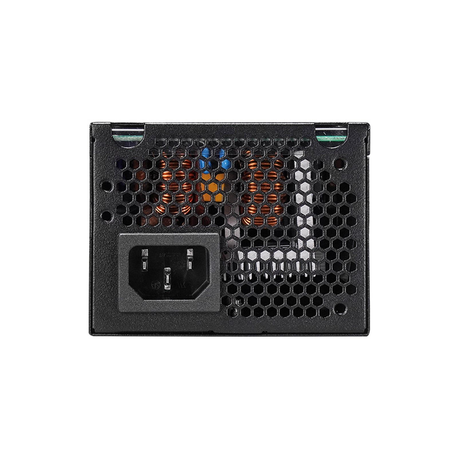 Schwarzes PC-Netzteil mit Wabenstruktur und AC-Eingangsbuchse.