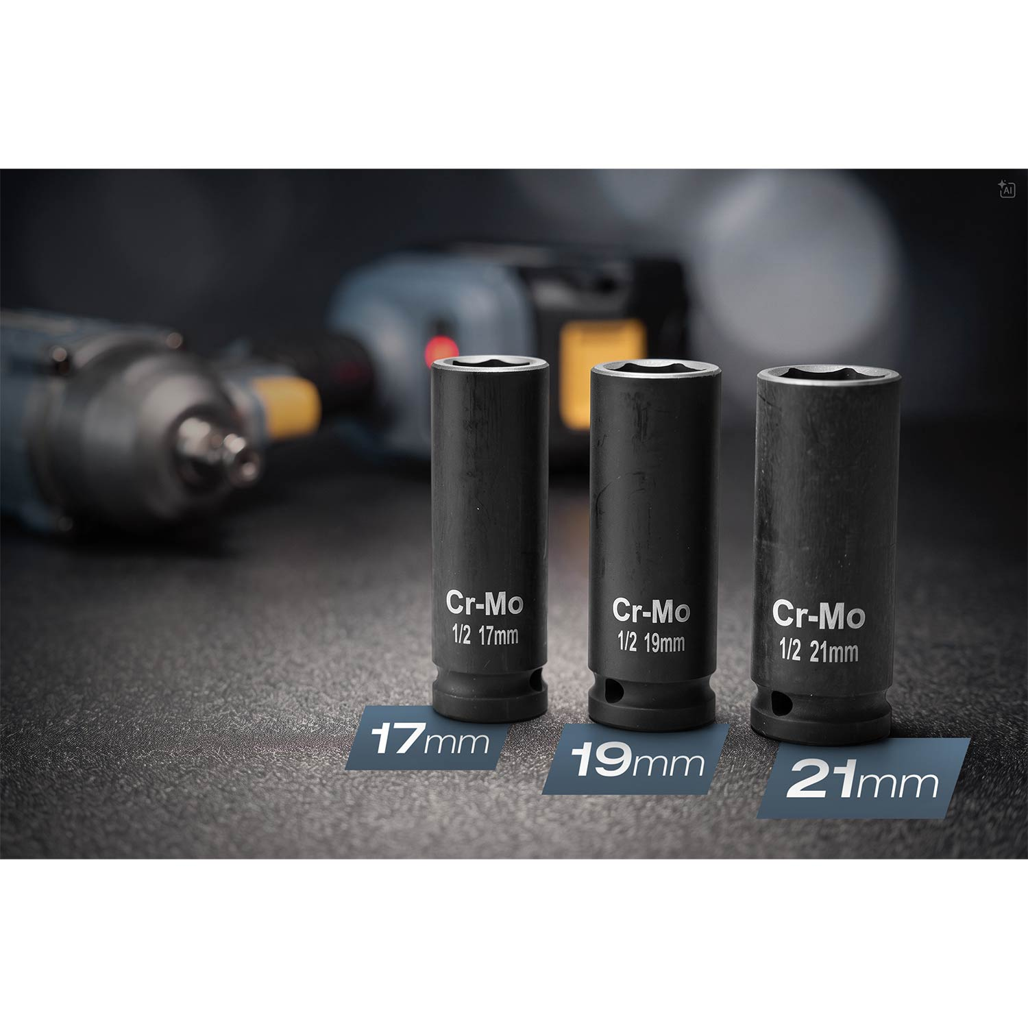 Trzy czarne nasadki Cr-Mo 17mm, 19mm i 21mm, z kluczem udarowym w tle.