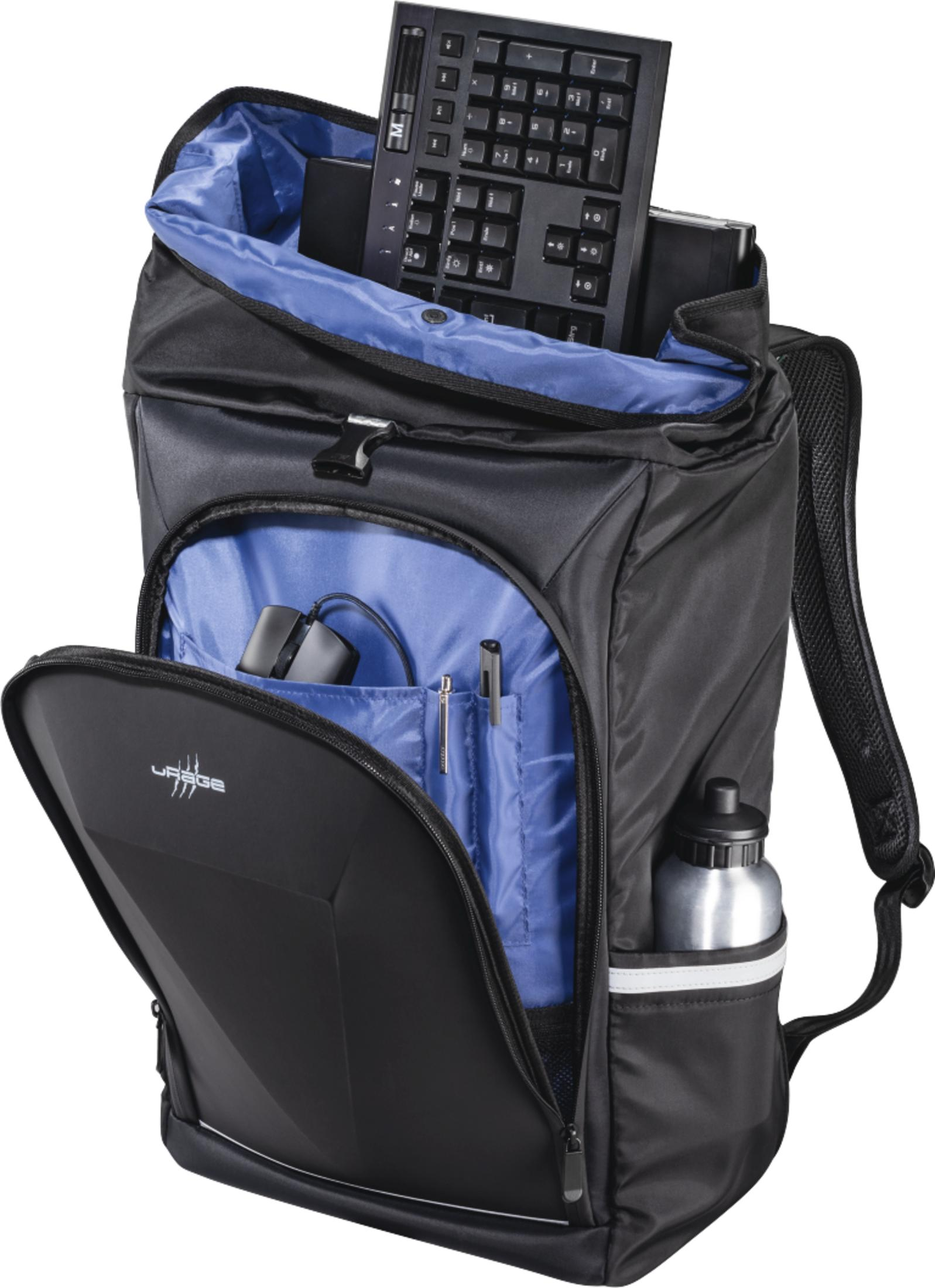 Ein schwarzer Rucksack mit blauem Innenraum, der eine Tastatur, eine Maus, Stifte und eine Trinkflasche enthält.