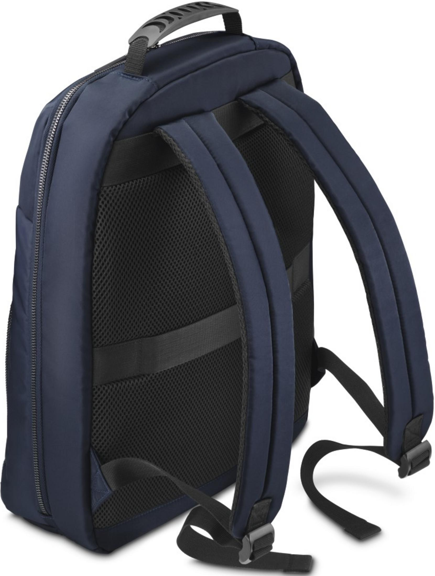 Mochila azul oscura con correas acolchadas y asa superior sobre fondo blanco.