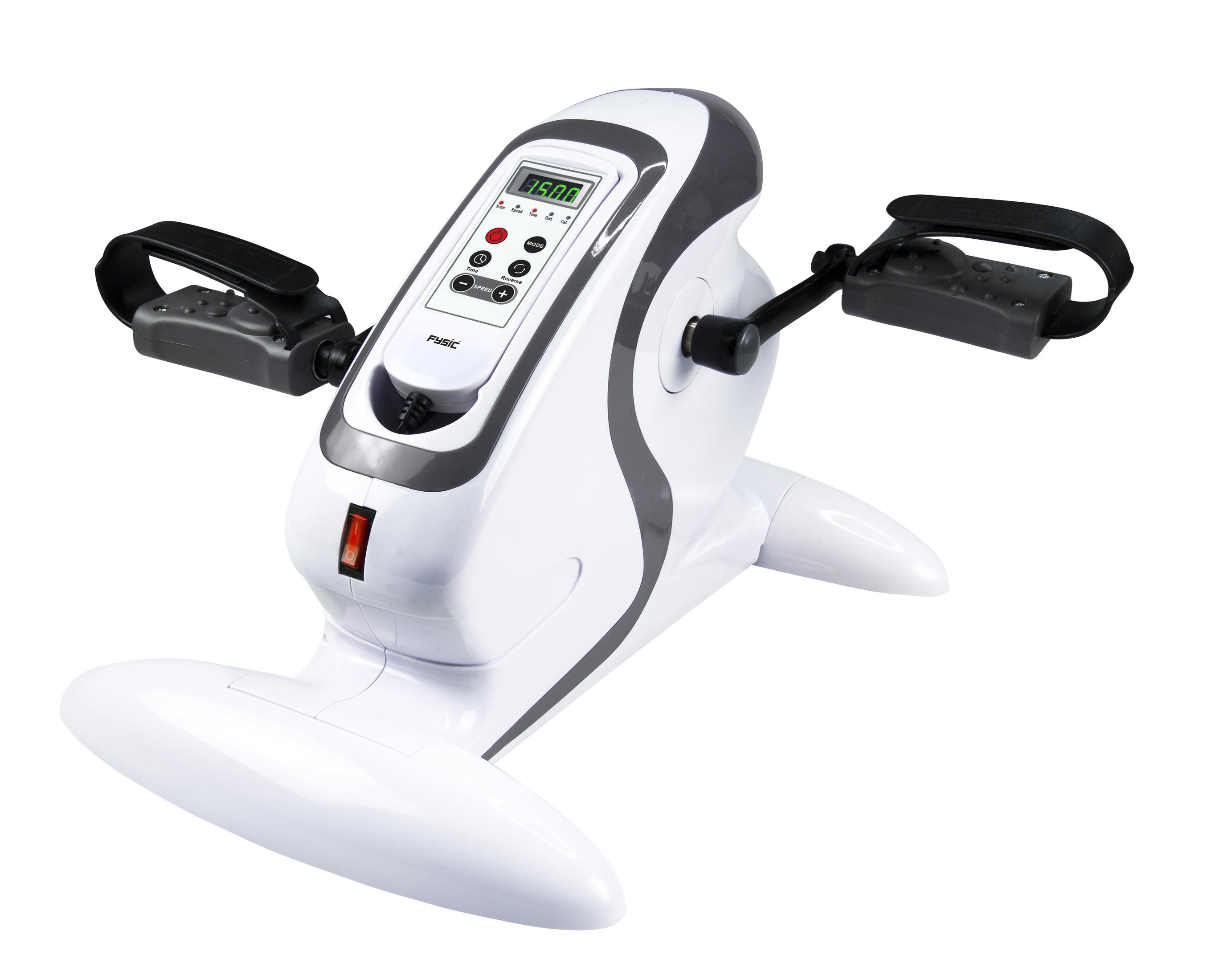 Ein weißer Mini-Heimtrainer mit digitalen Display und Pedalen vor weißem Hintergrund.