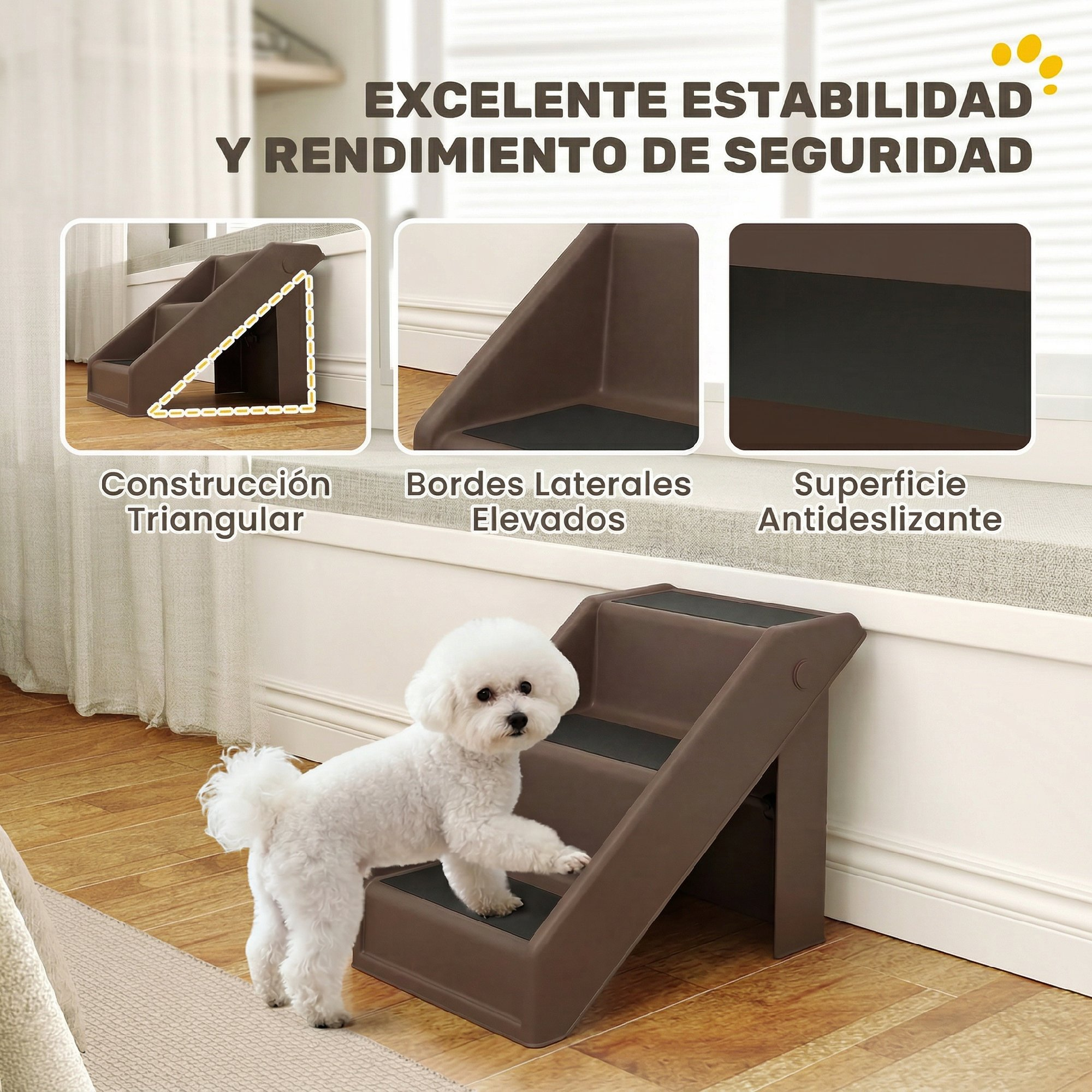 Un caniche blanco sube escaleras marrones de plástico con tres peldaños y superficie antideslizante.