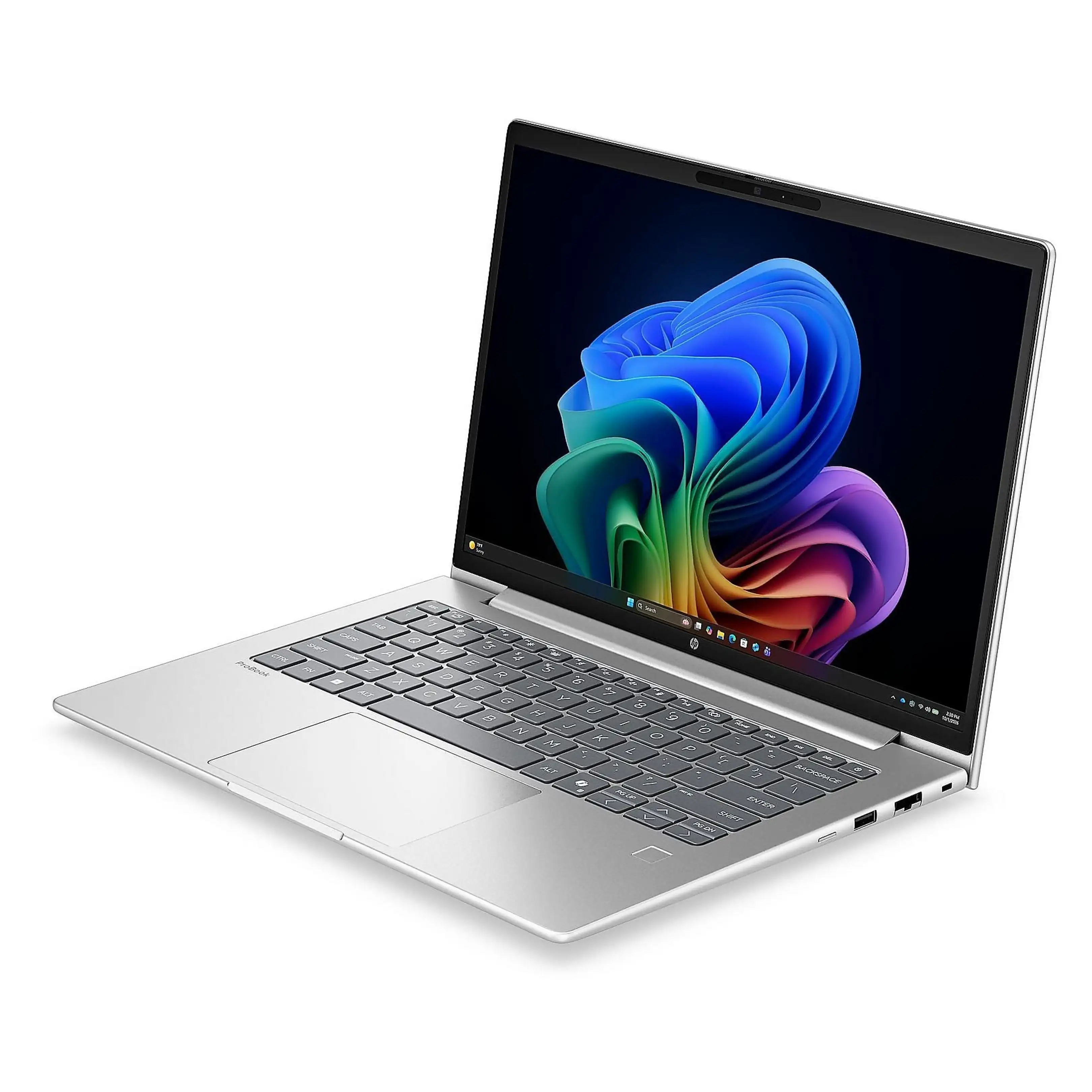 Un computer portatile argentato con tastiera nera mostra un motivo astratto e colorato sullo schermo.