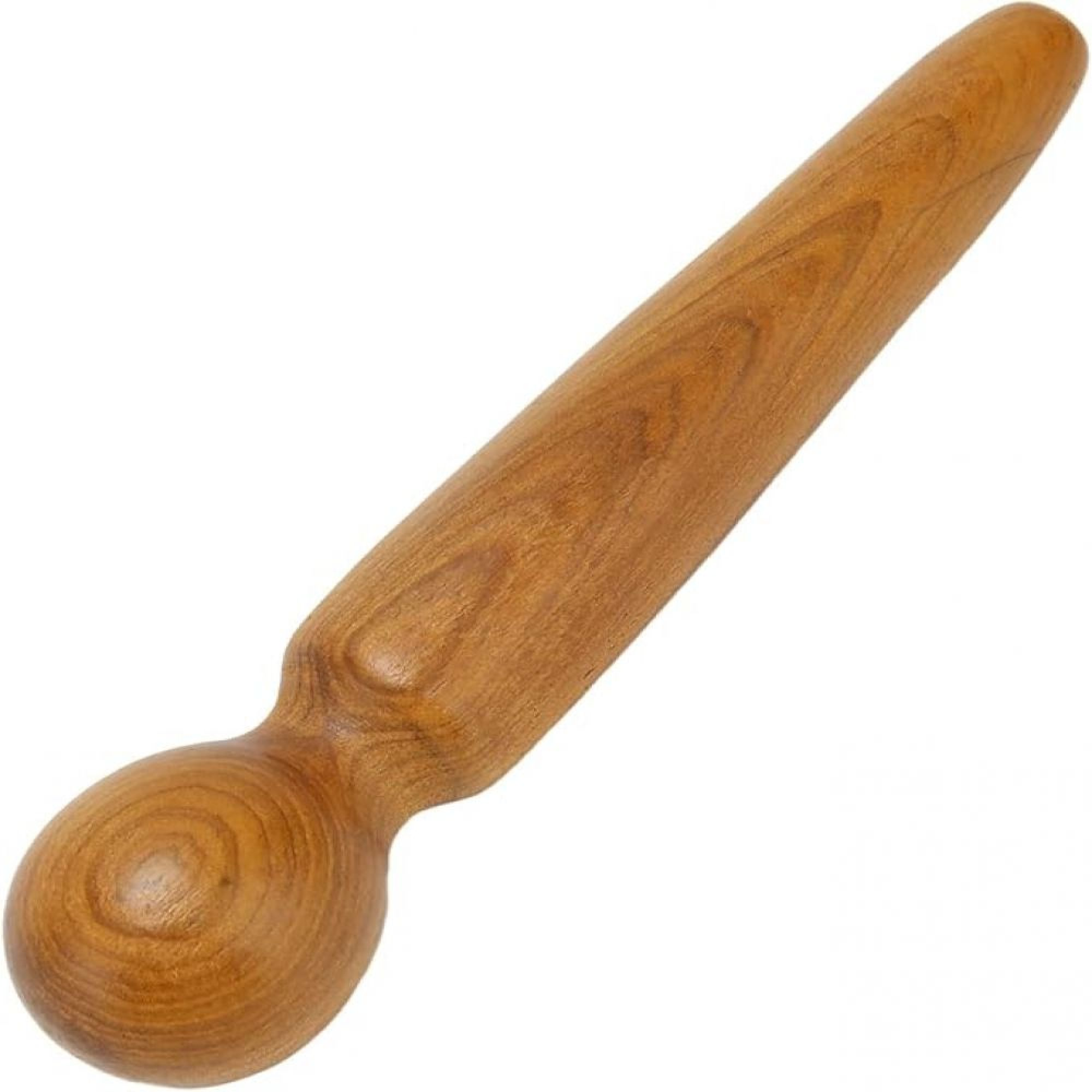 Ein glattes braunes Holzmassagegerät mit kugelförmigem Ende und spitz zulaufendem Griff, freigestellt.