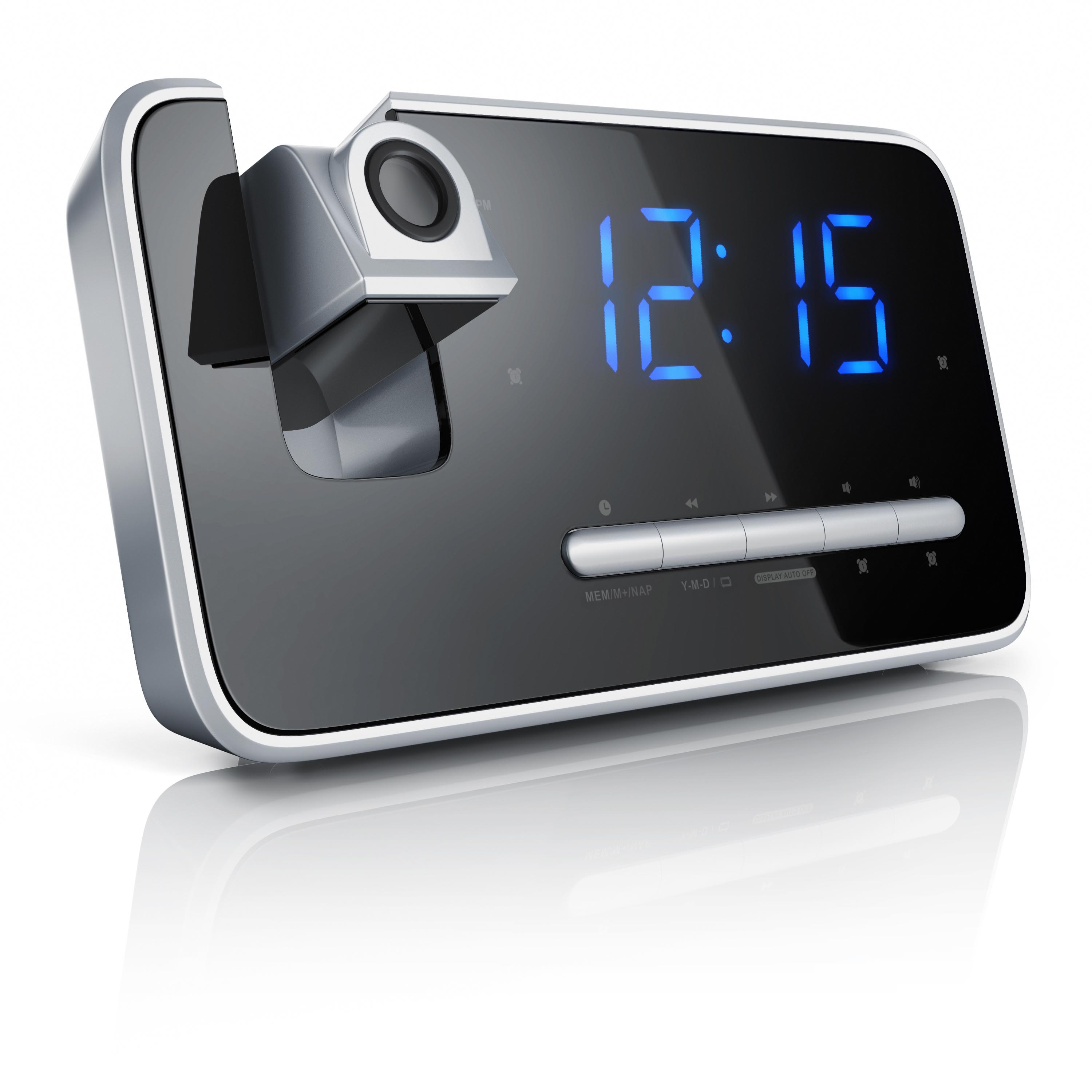Ein schwarz-silberner Digitalwecker mit blauem LED-Display und Projektionslinse oben.