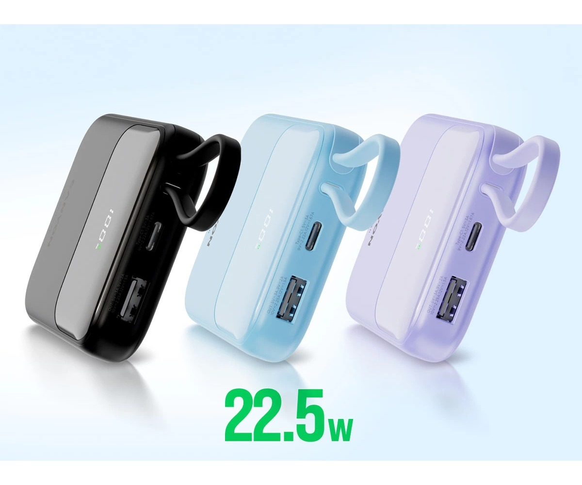 Trzy powerbanki 22,5W w kolorze czarnym, jasnoniebieskim i jasnofioletowym z wbudowanymi podstawkami.