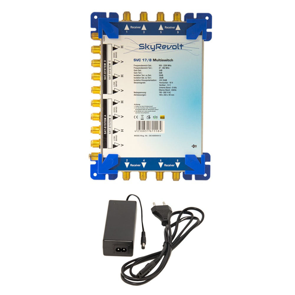 Ein silberner SkyRevolt SVC 17/8 Multiswitch mit blauen Ecken und passendem schwarzen Netzteil auf weiÒem Hintergrund.
