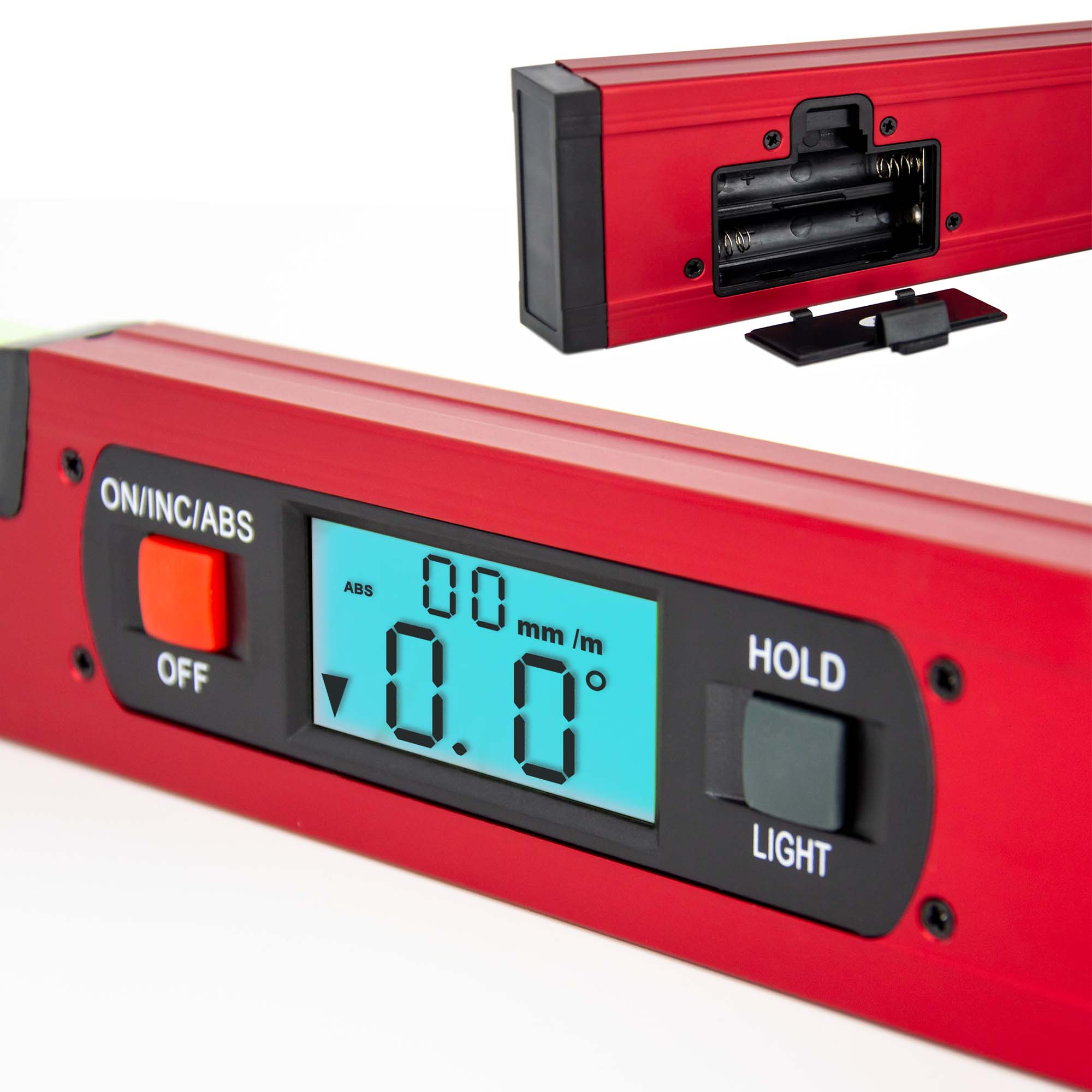 Rote digitale Wasserwaage mit blauem Display, roten und grauen Tasten sowie offenem Batteriefach.