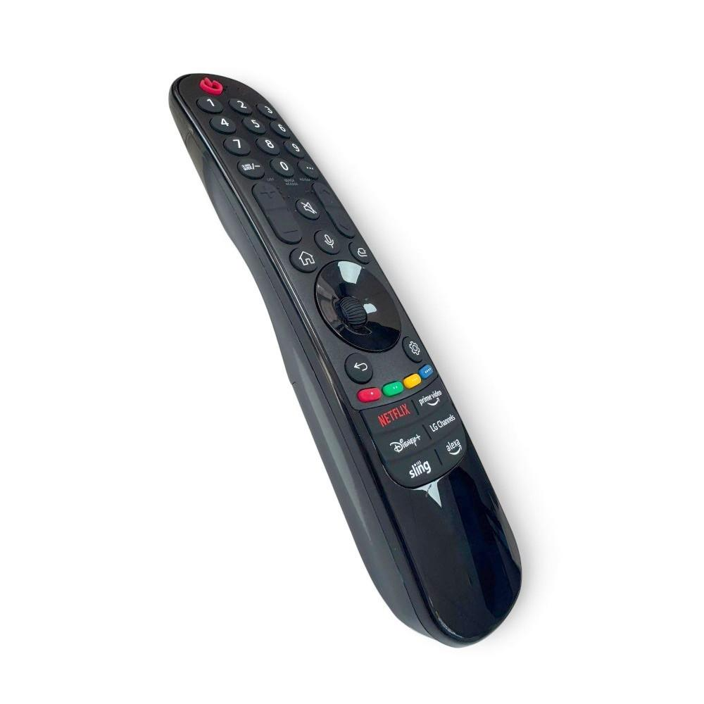 Beyaz arka planda siyah bir LG Magic Kumanda.