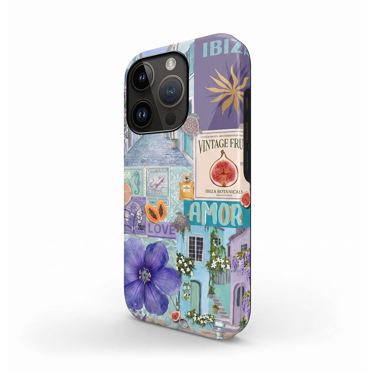 Una funda de móvil con un collage pastel de flores, frutas, sellos antiguos y calles mediterráneas.