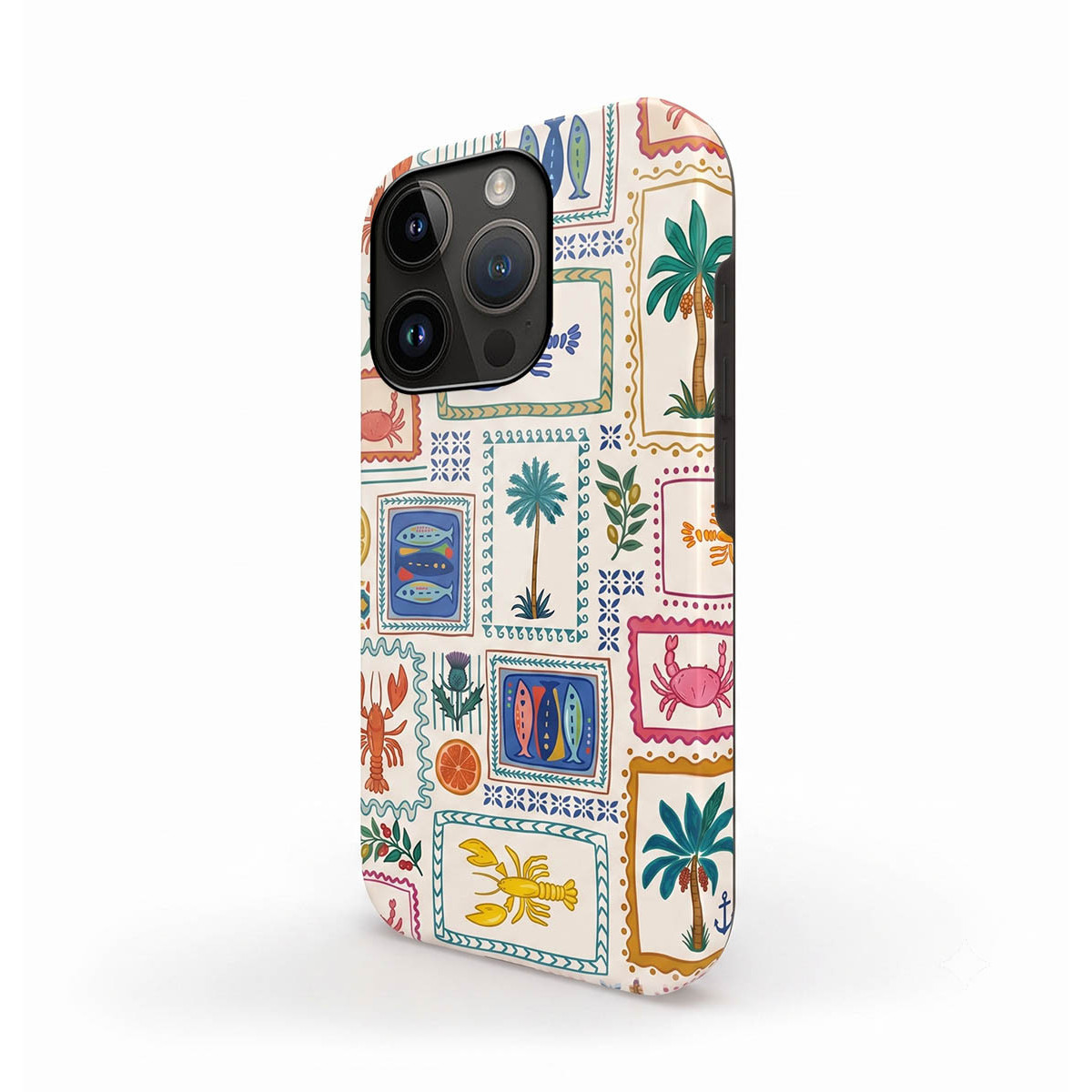 Una funda para iPhone con un patrón colorido de sellos postales con peces, palmeras, cangrejos y langostas.