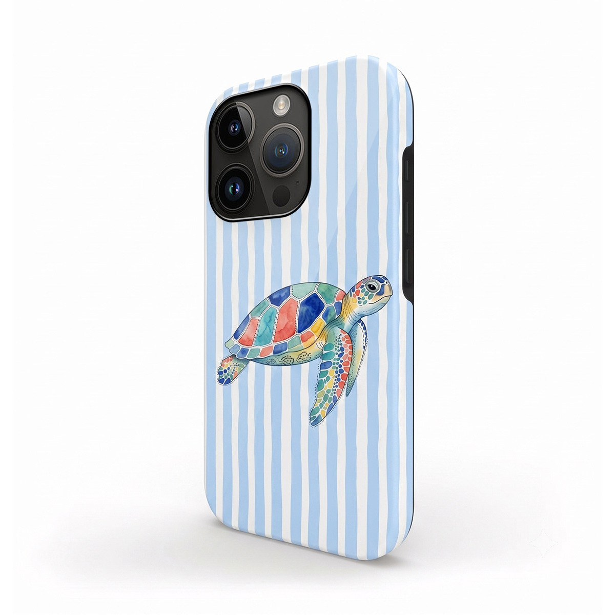 Una funda para teléfono con rayas azul claro y una tortuga marina colorida y estampada.