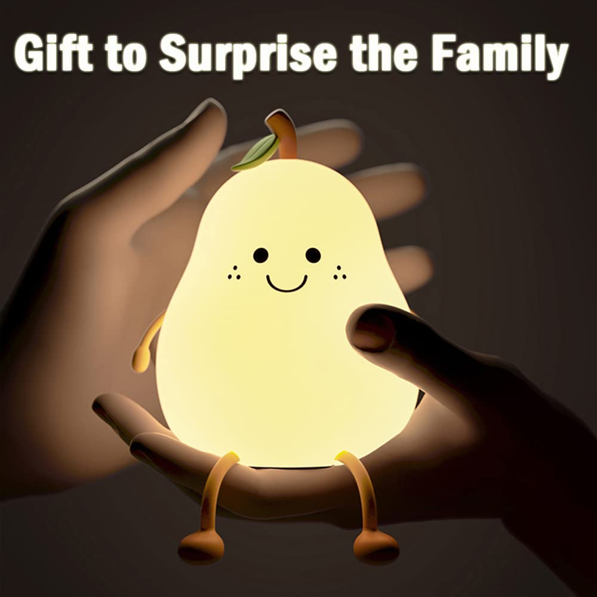 Ein leuchtendes, süßes birnenförmiges Nachtlicht in zwei Händen, oben der Text Geschenk, um die Familie zu überraschen.