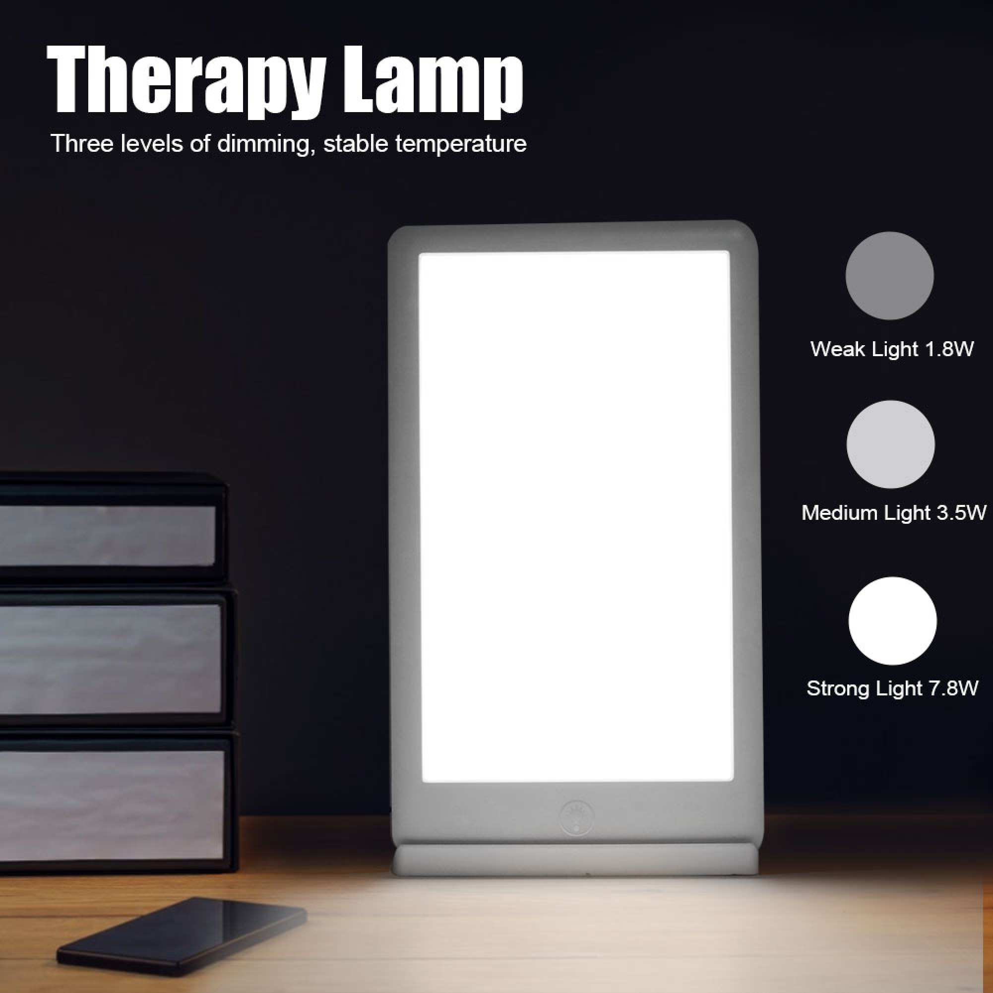 Eine Therapielyuchte auf einem Holztisch mit Text zu drei Dimmstufen und einem Smartphone im Vordergrund.