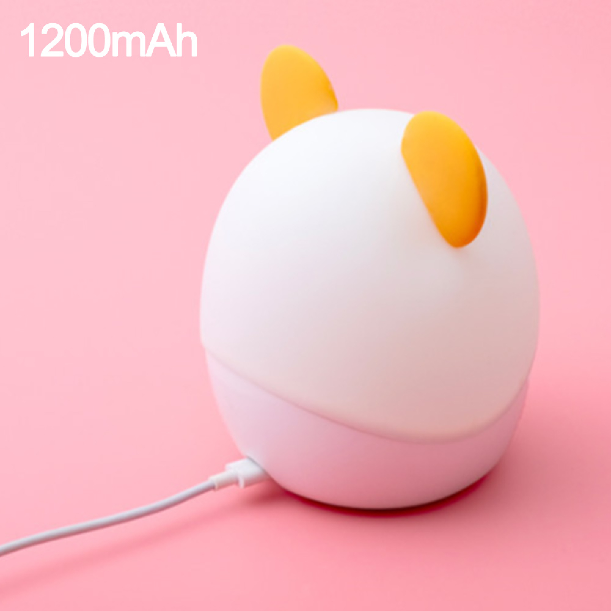 Eine weiße Lampe mit gelben Ohren lädt auf einem pinken Hintergrund, Text 1200mAh.