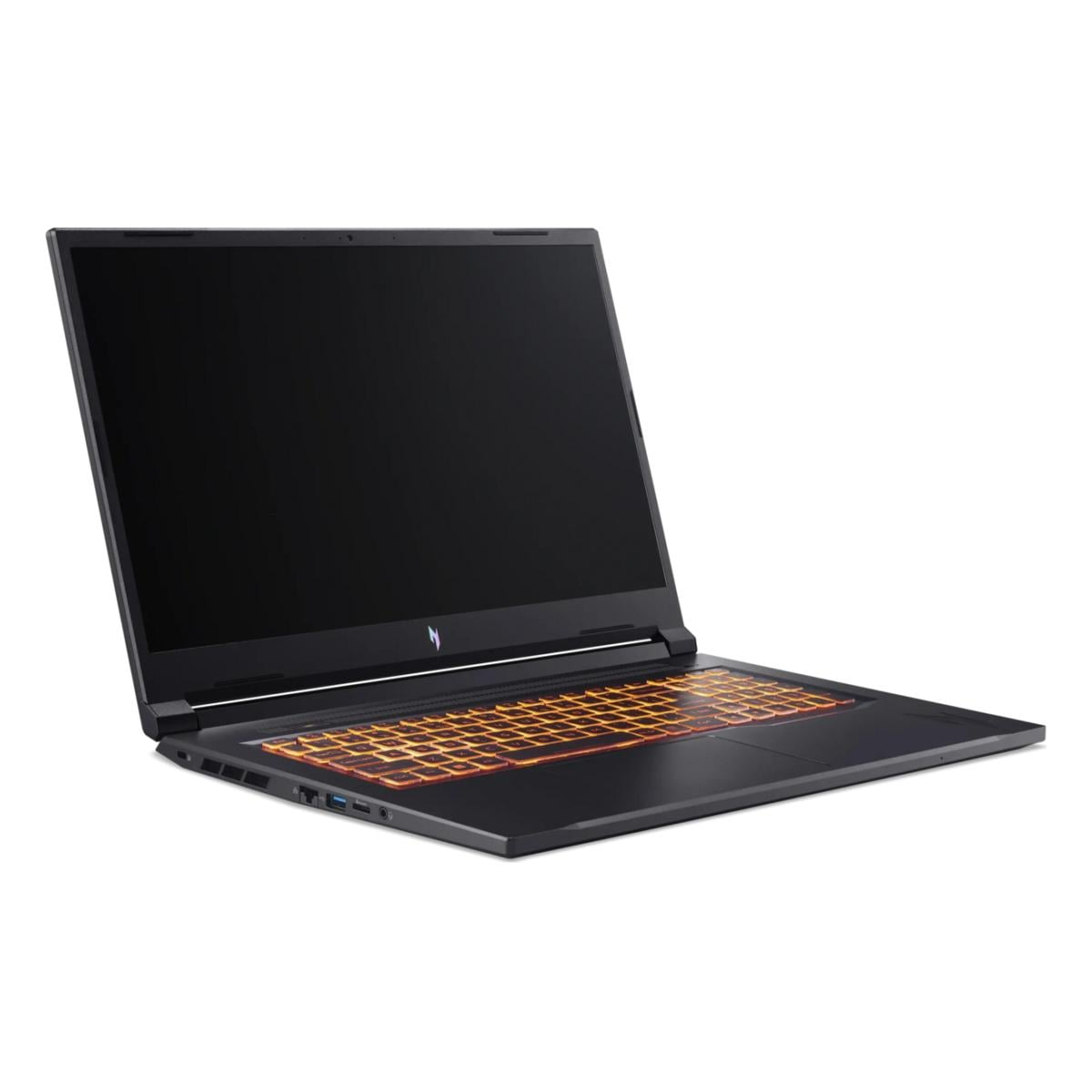 Ein schwarzer Gaming-Laptop mit leuchtend orangenfarbener Tastaturbeleuchtung, aus einem Winkel vor weißem Hintergrund.