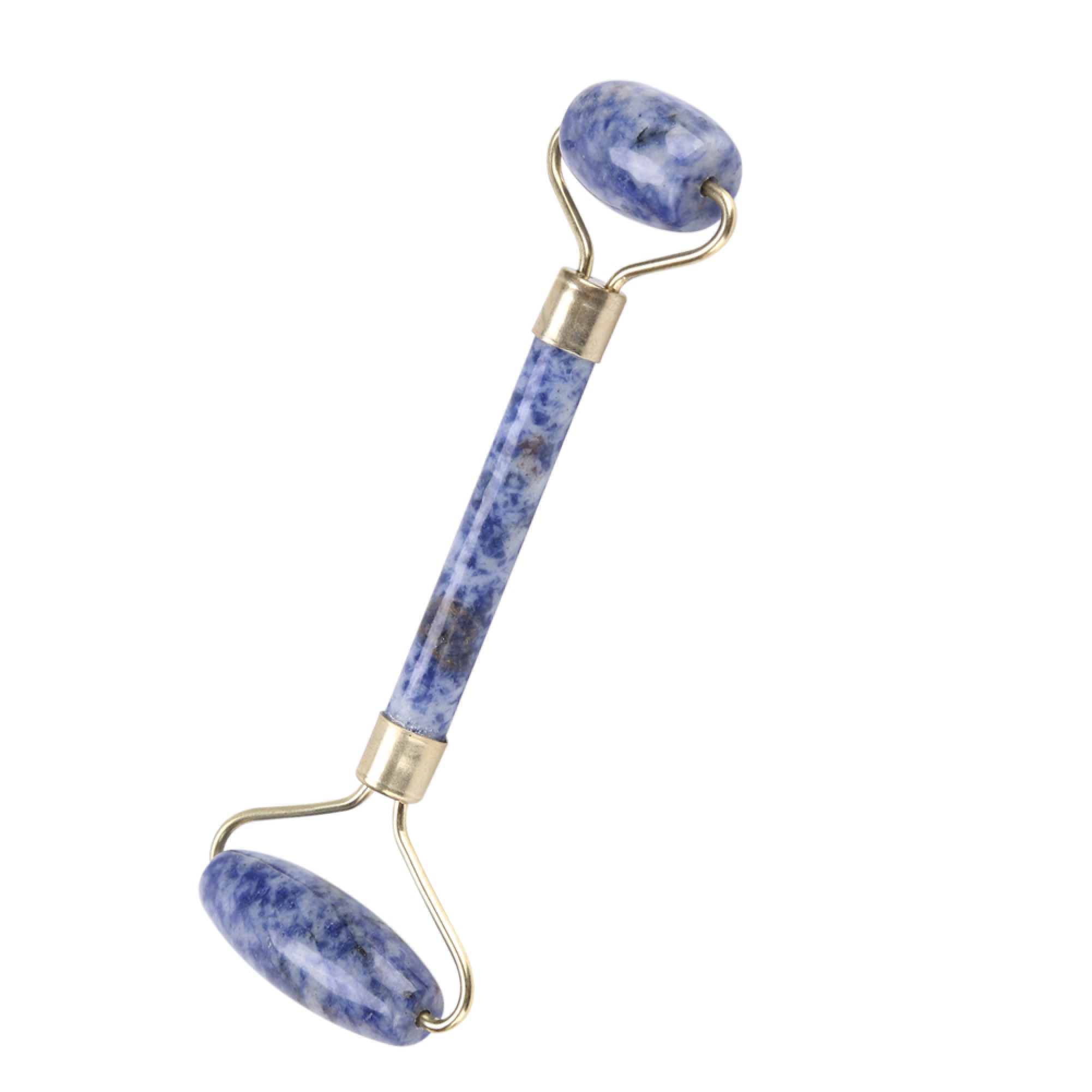 Ein blauer Sodalith-Gesichtsroller mit goldfarbenen Metallakzenten vor weißem Hintergrund.