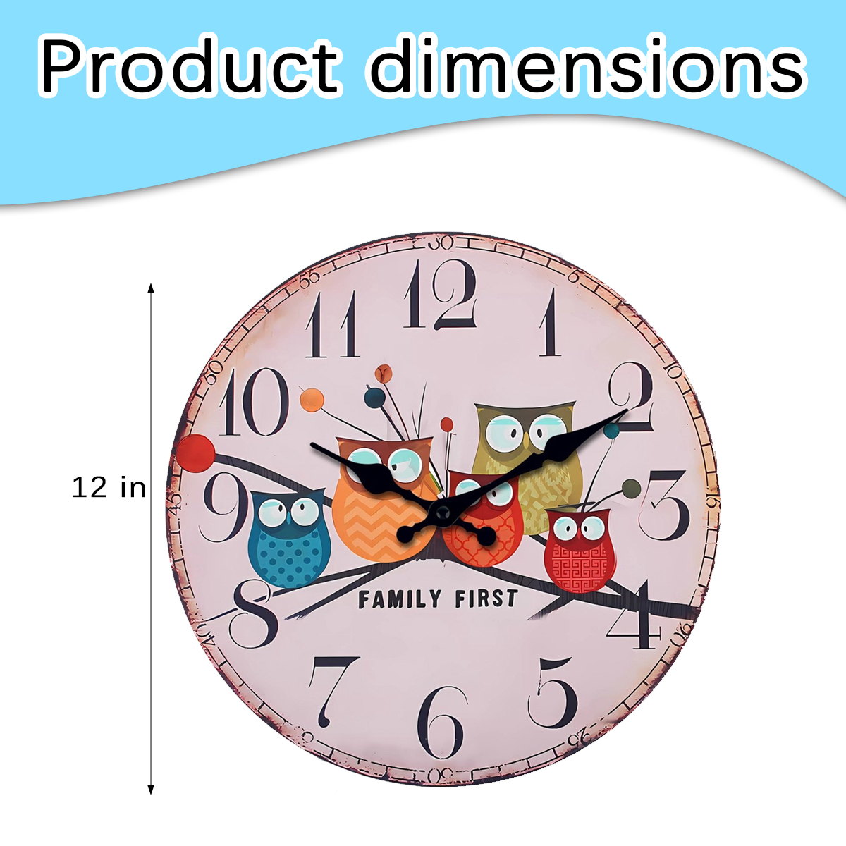 Eine 12-Zoll-Wanduhr mit bunten Eulen und dem Text 'Family First'.