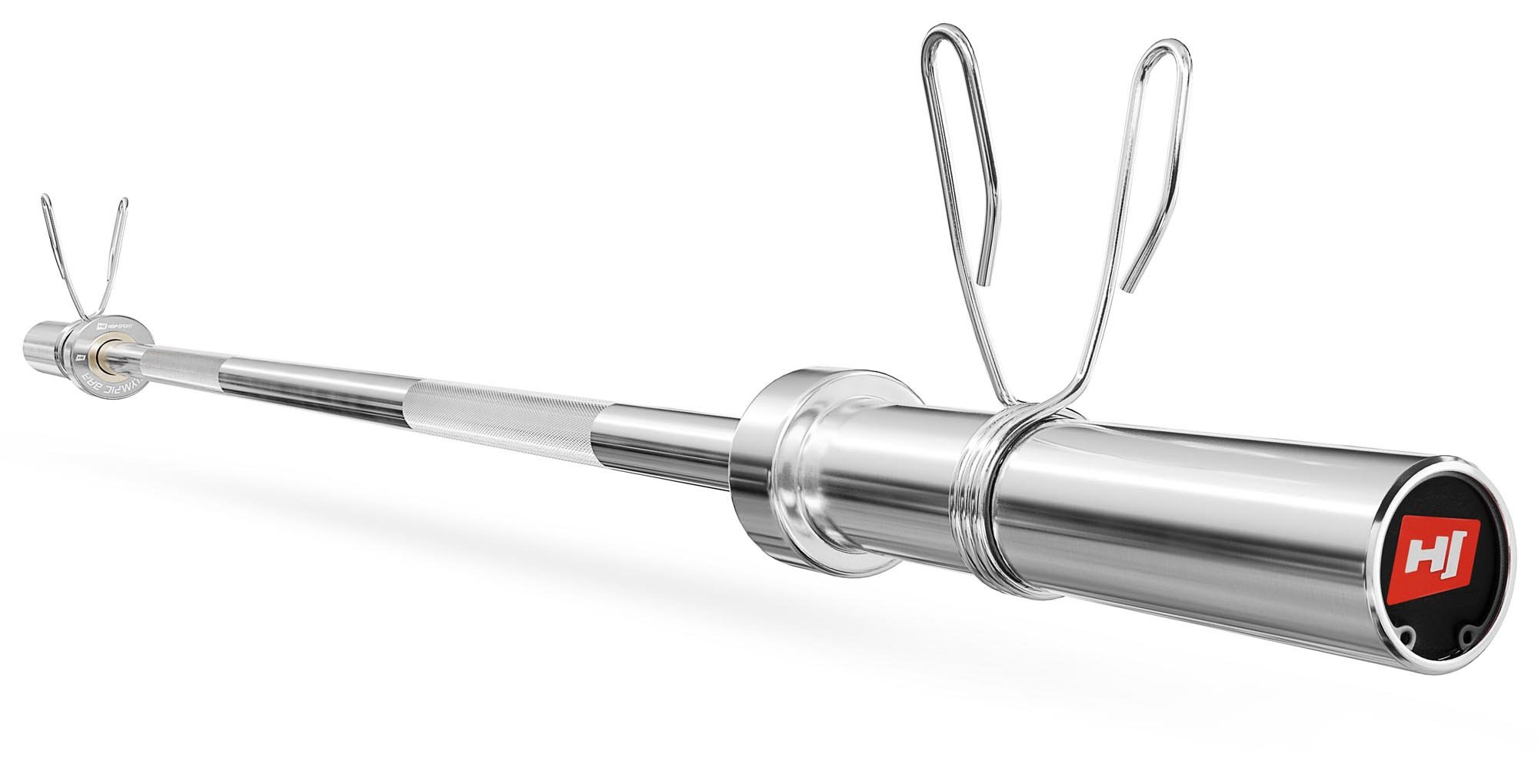 Eine glänzende, silberne Olympiastange mit zwei vertikalen Metallschlaufen und einem roten Markenlogo am Ende.